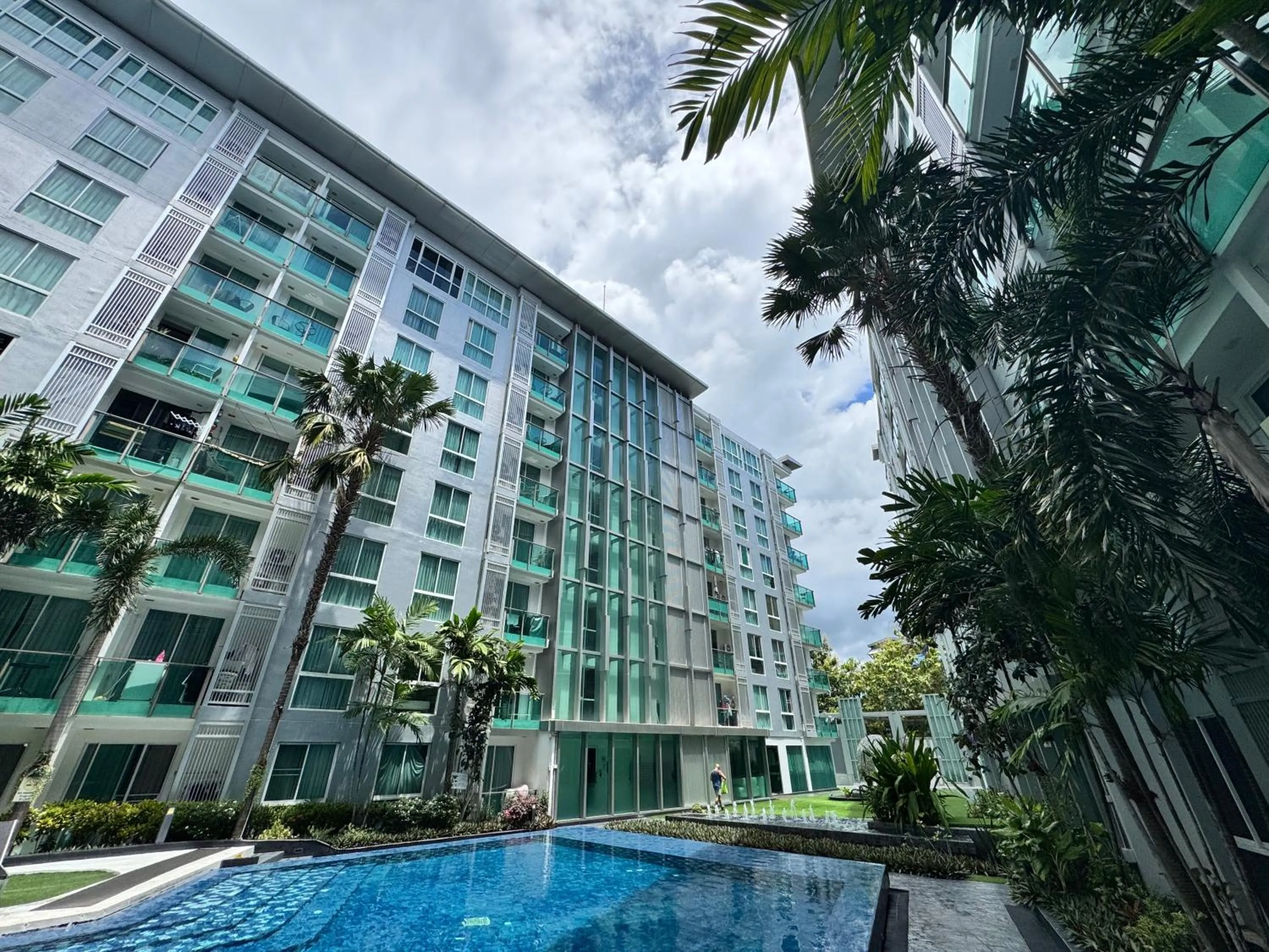 City Center Residence & Hot Hot Hot