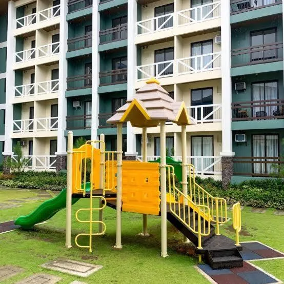 Tagaytay Cozy Staycation in Villa Kluis Pine Suite