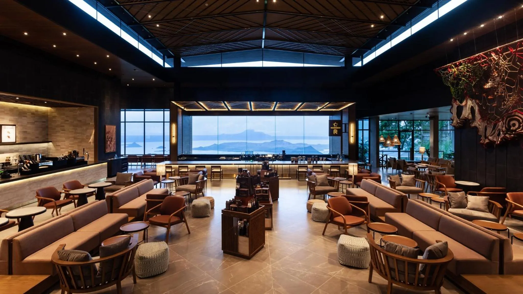 Tagaytay Cozy Staycation in Villa Kluis Pine Suite