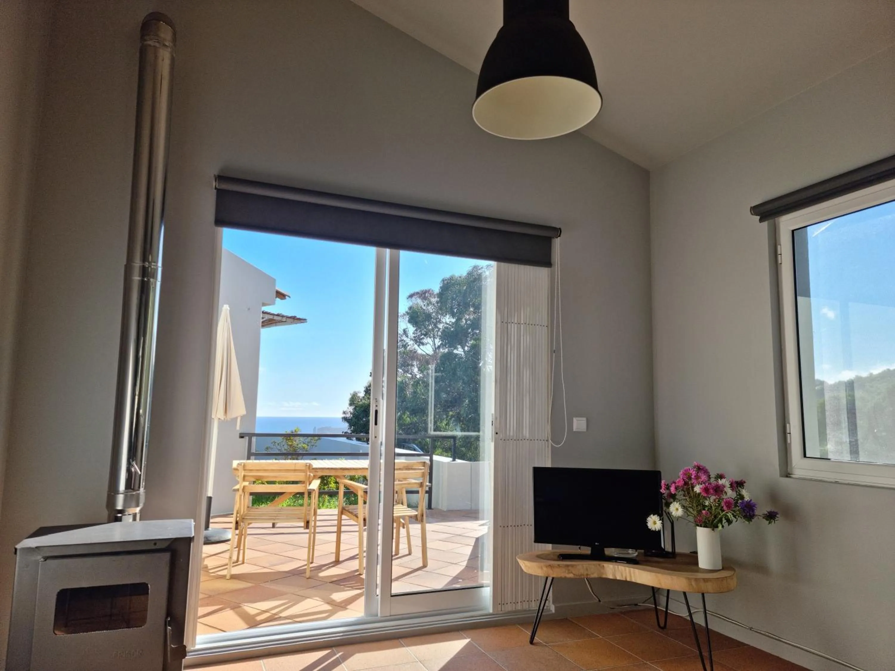 Communal lounge/ TV room in Place of Moments Natur-Suites SPA