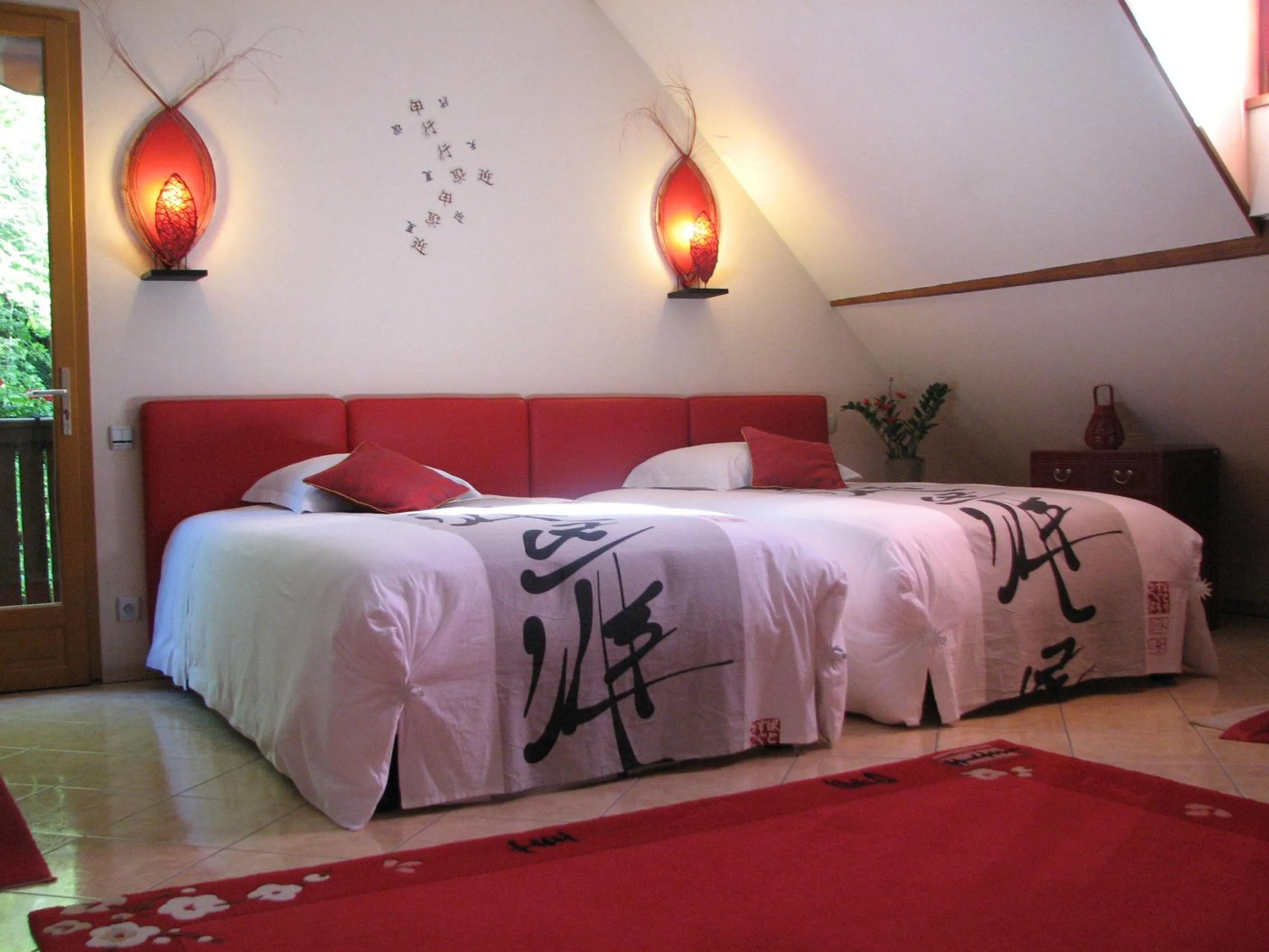 Day, Bed in Le Pas de L'Ane Chambres d'hôtes