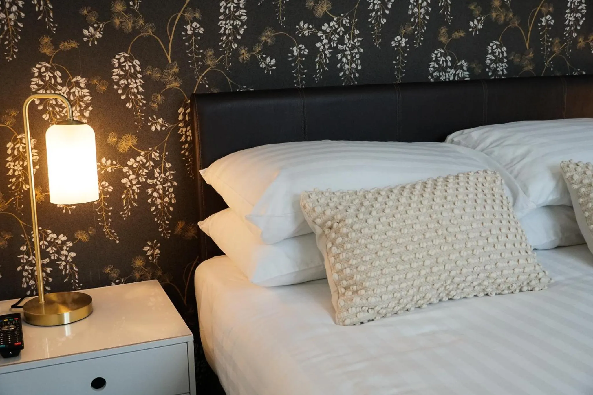 Bedroom, Bed in The Sandpiper Guest House