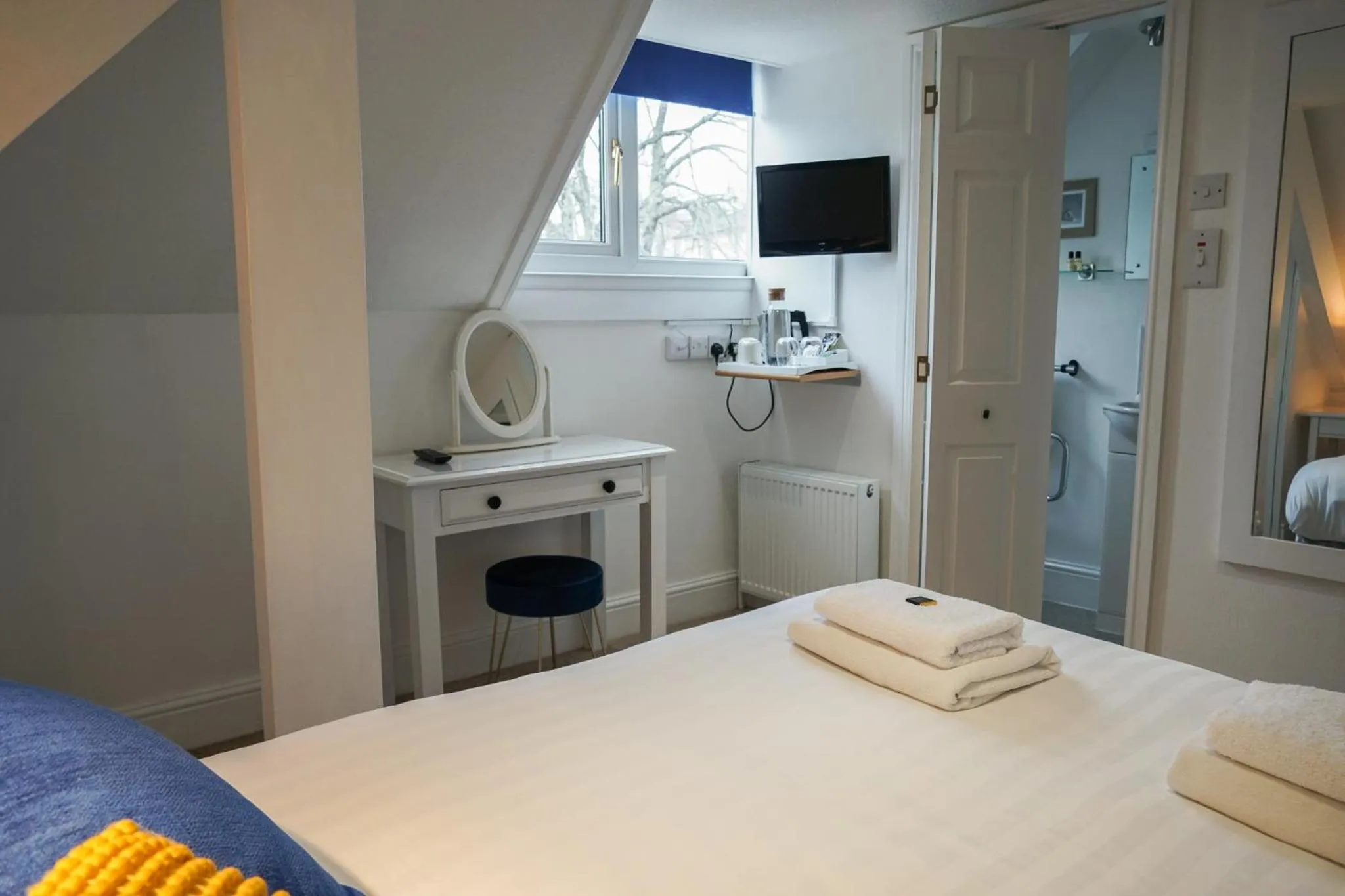 Bedroom, Bed in The Sandpiper Guest House