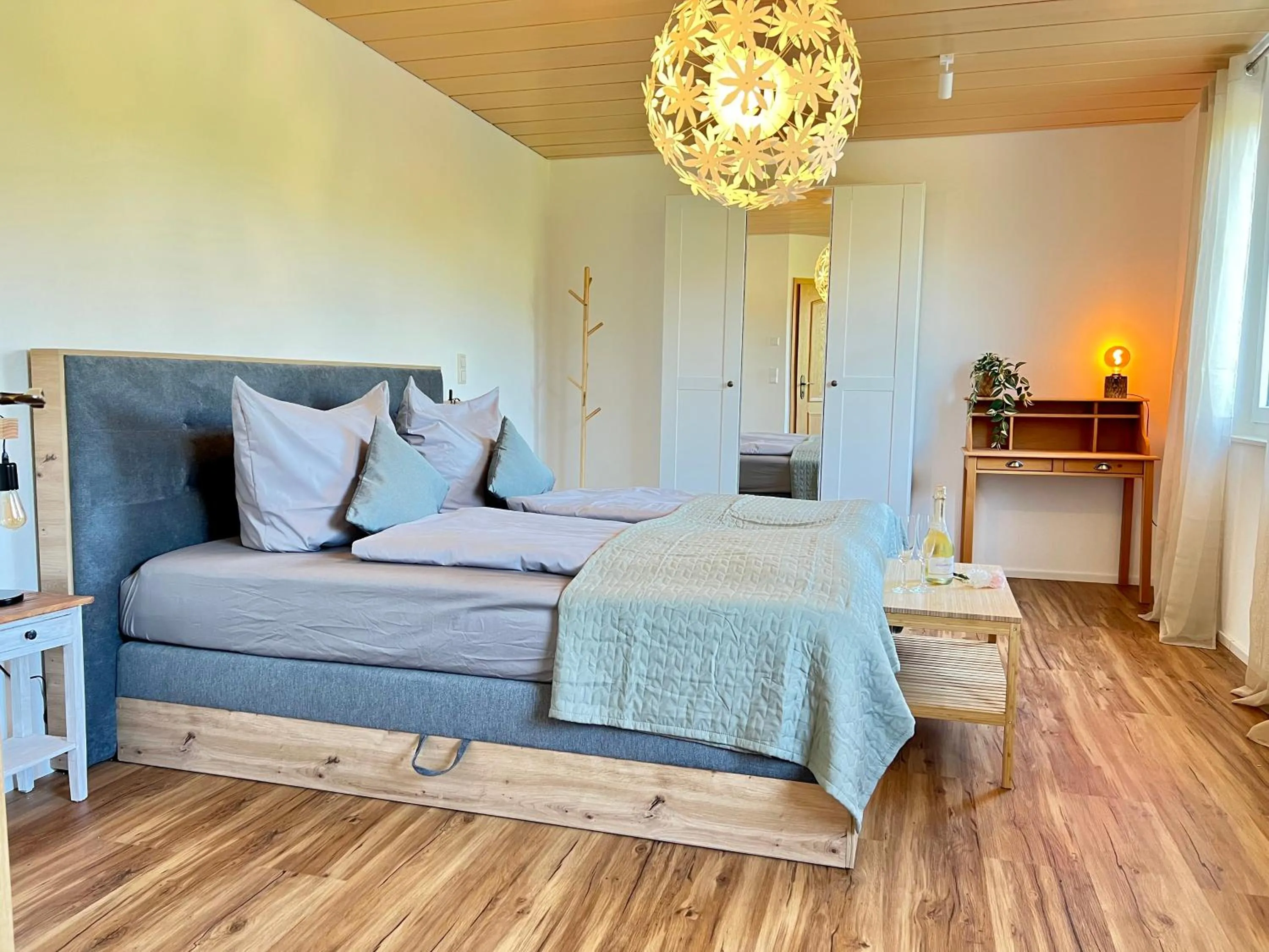 Bed in Charmantes Landhaus