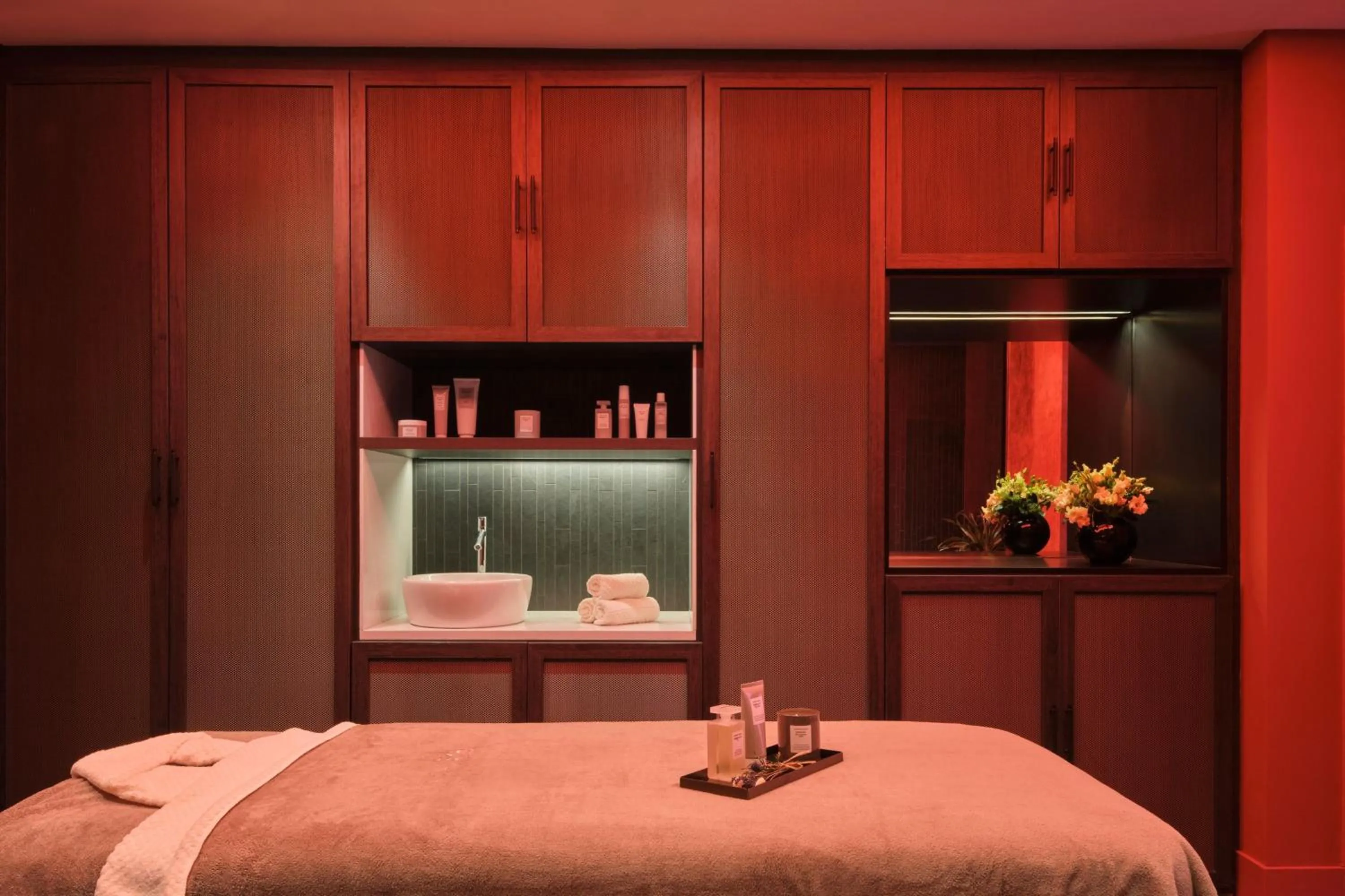 Spa and wellness centre/facilities, Bed in W Edinburgh