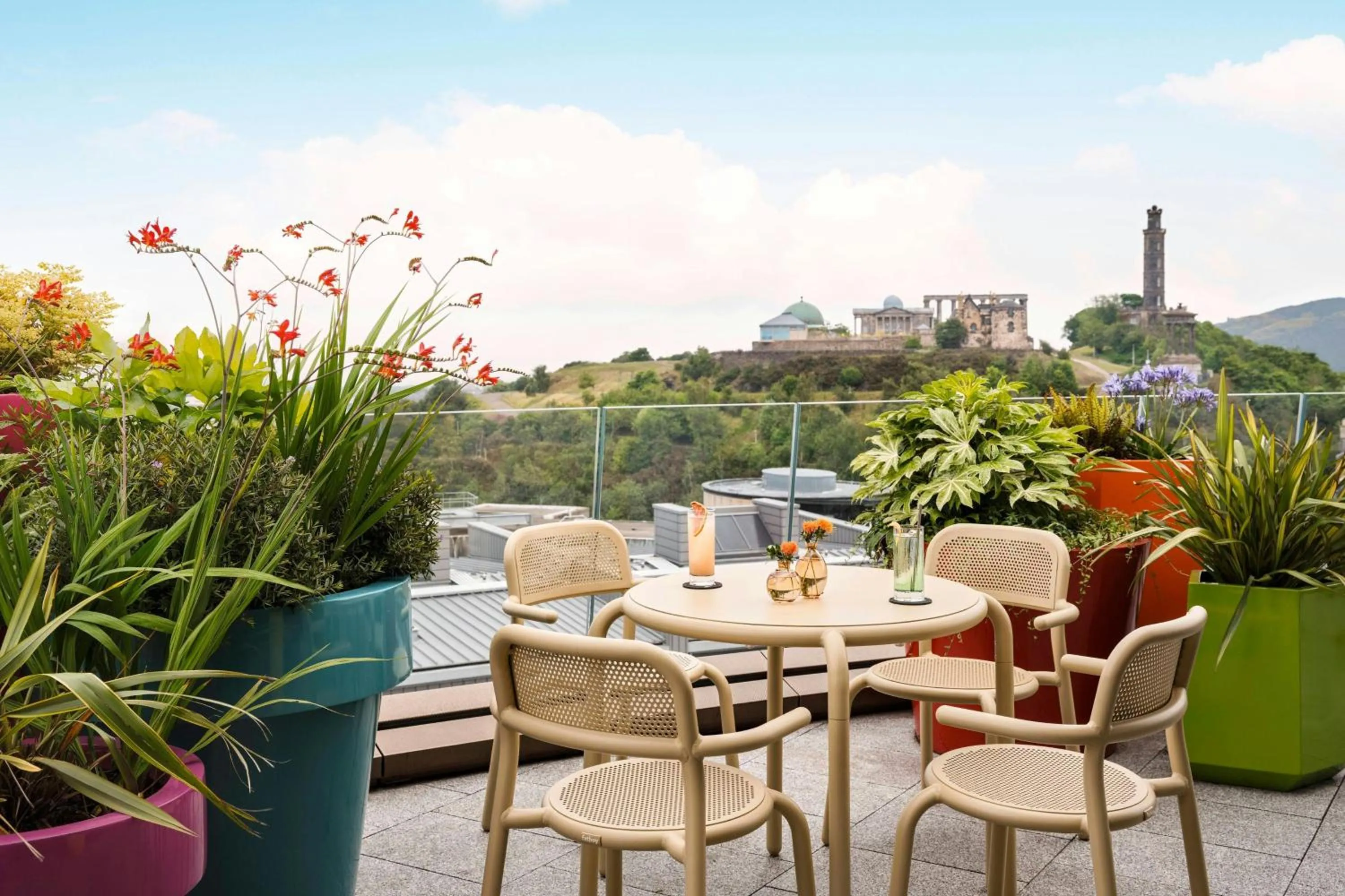 Restaurant/places to eat in W Edinburgh