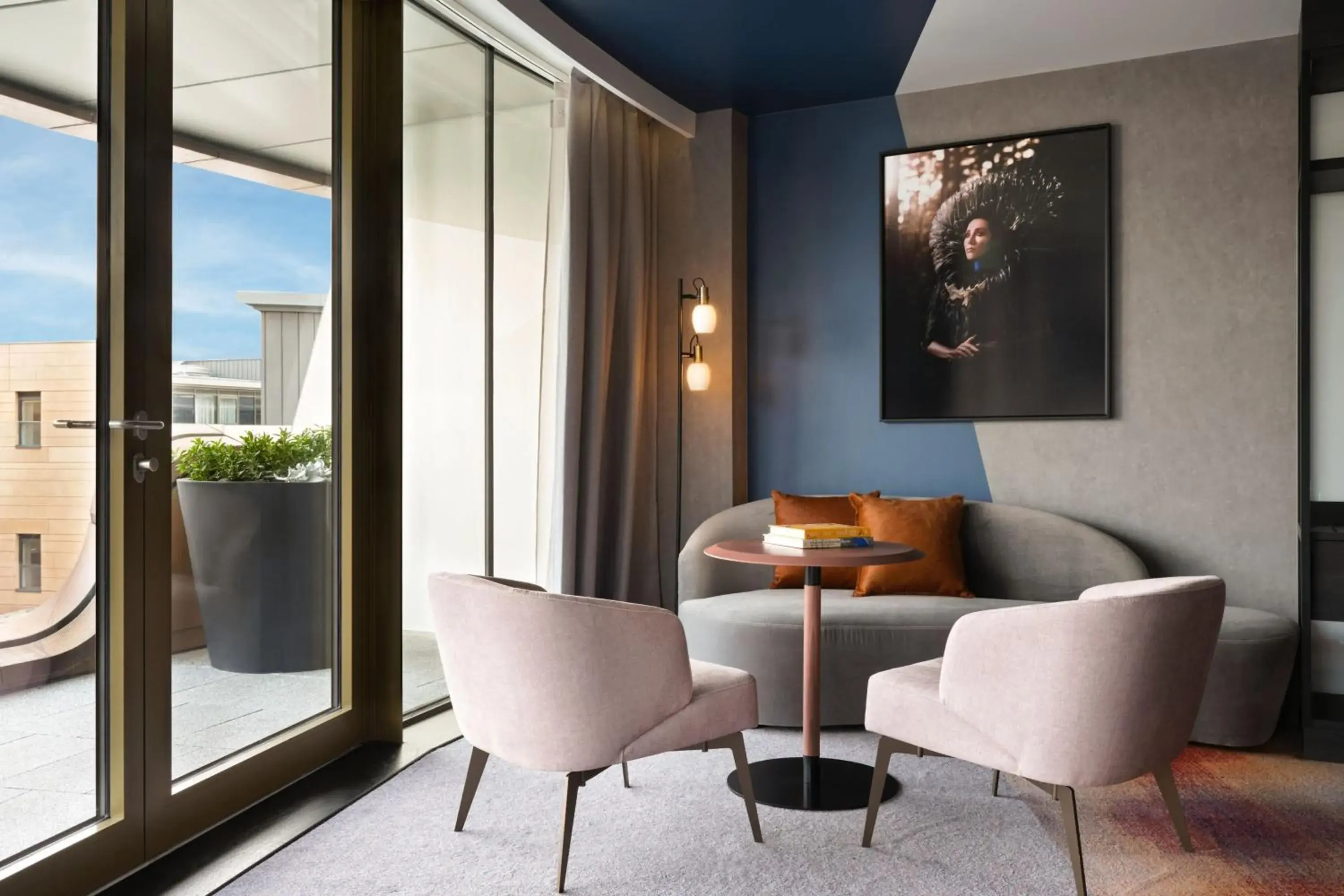 King Studio Suite in W Edinburgh King Studio Suite in W Edinburgh