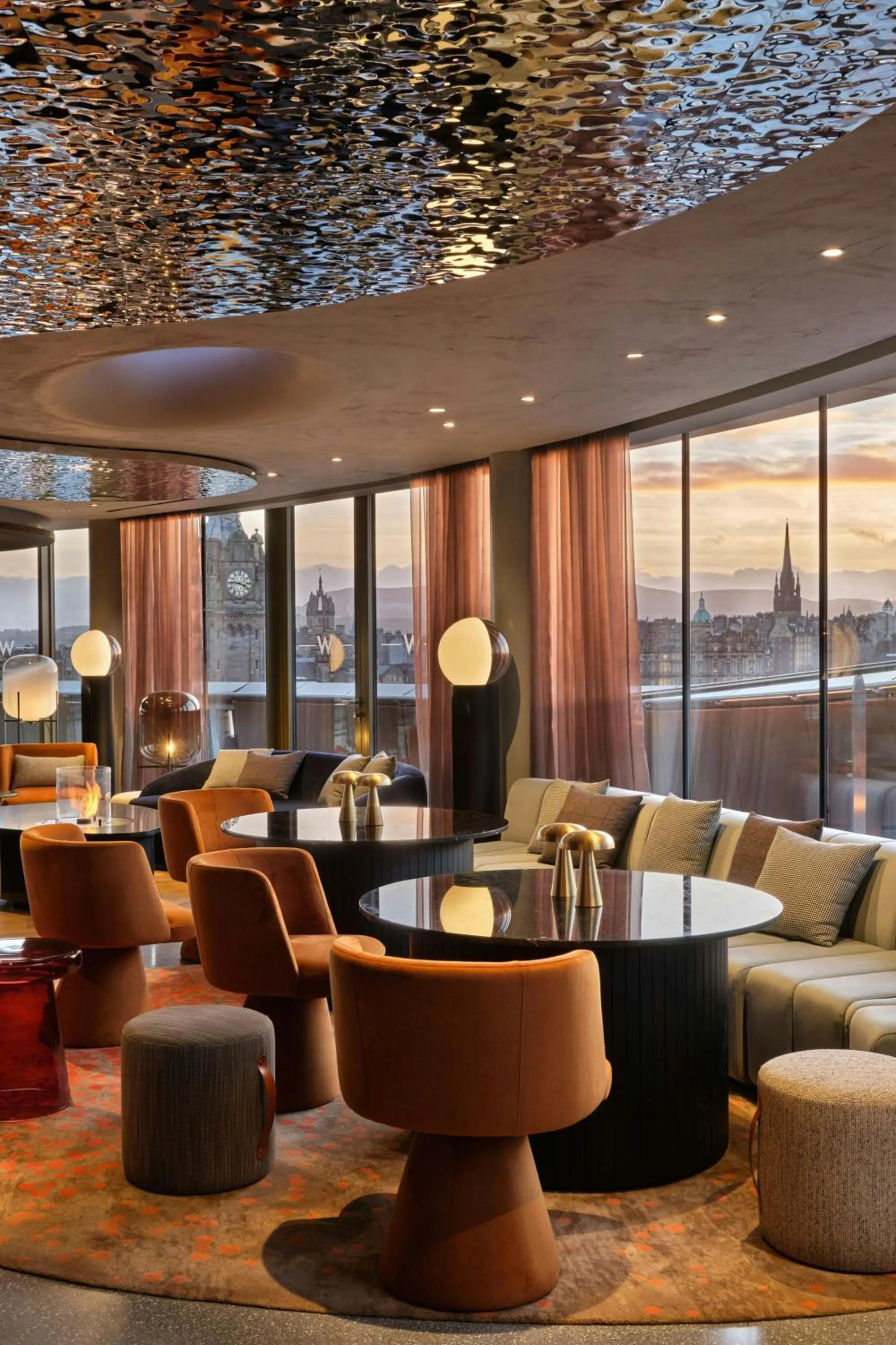 Lounge or bar in W Edinburgh