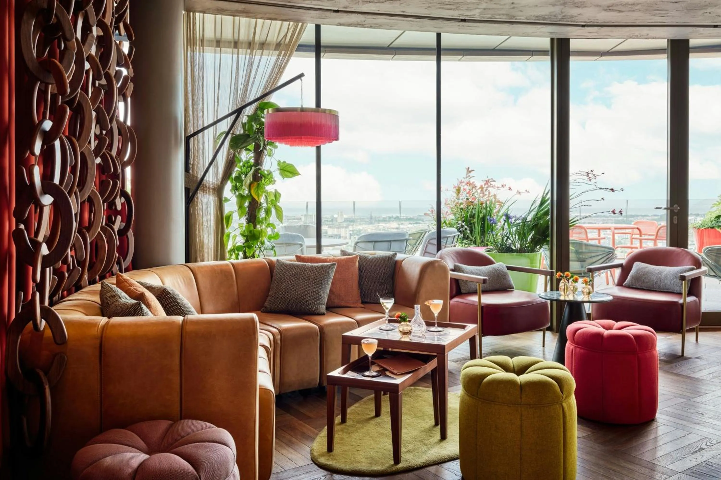 Restaurant/places to eat in W Edinburgh