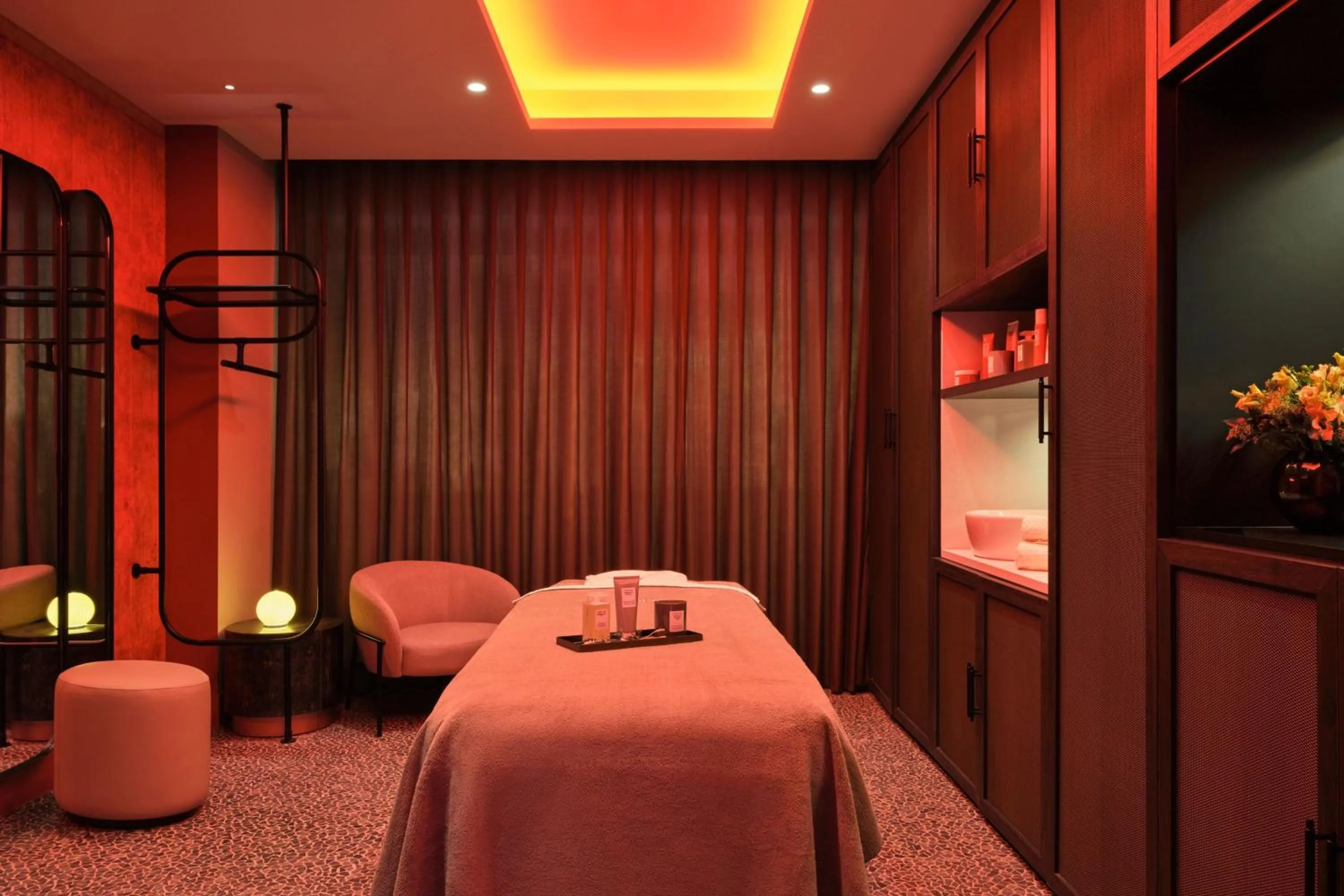 Spa and wellness centre/facilities in W Edinburgh