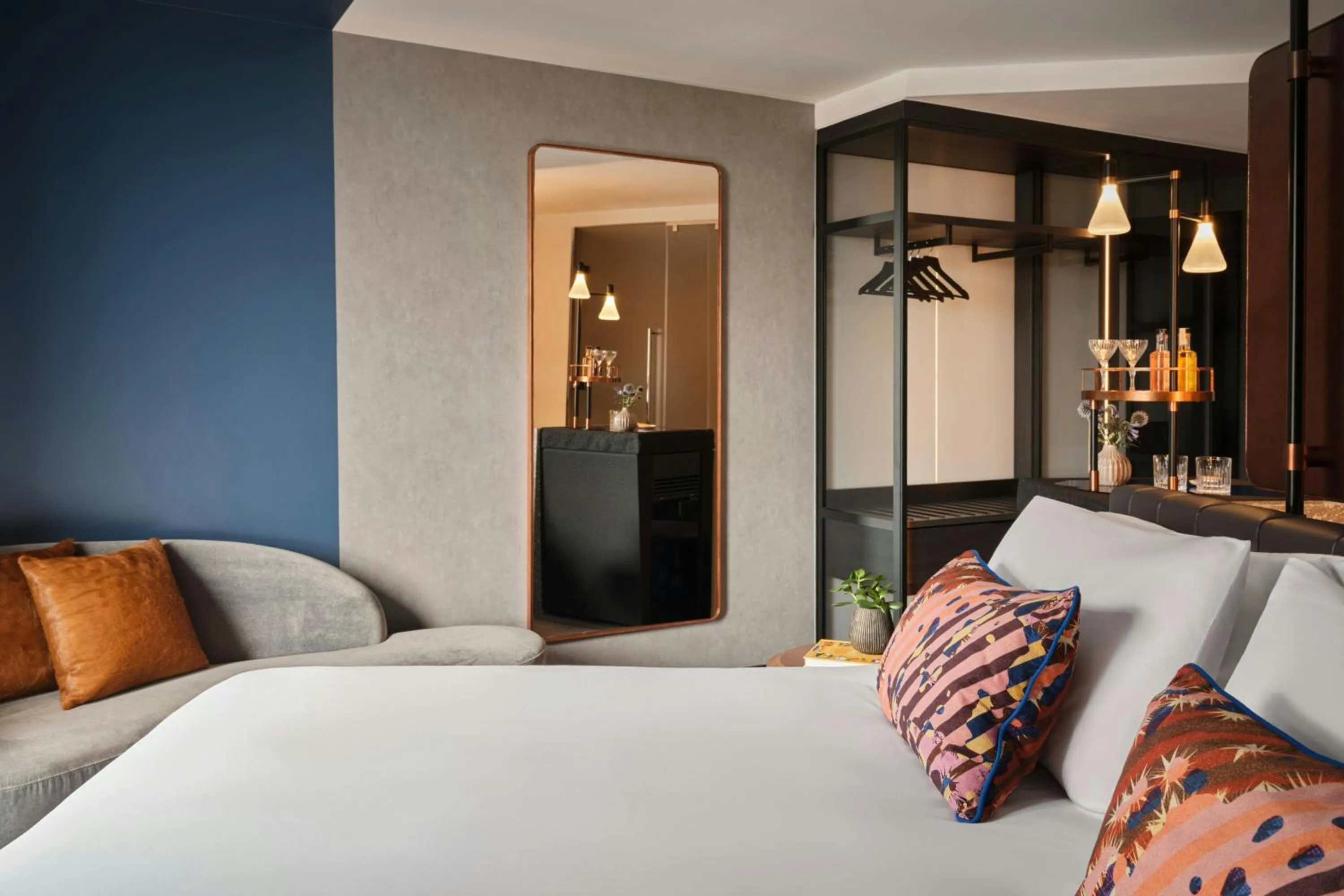 Photo of the whole room, Bed in W Edinburgh