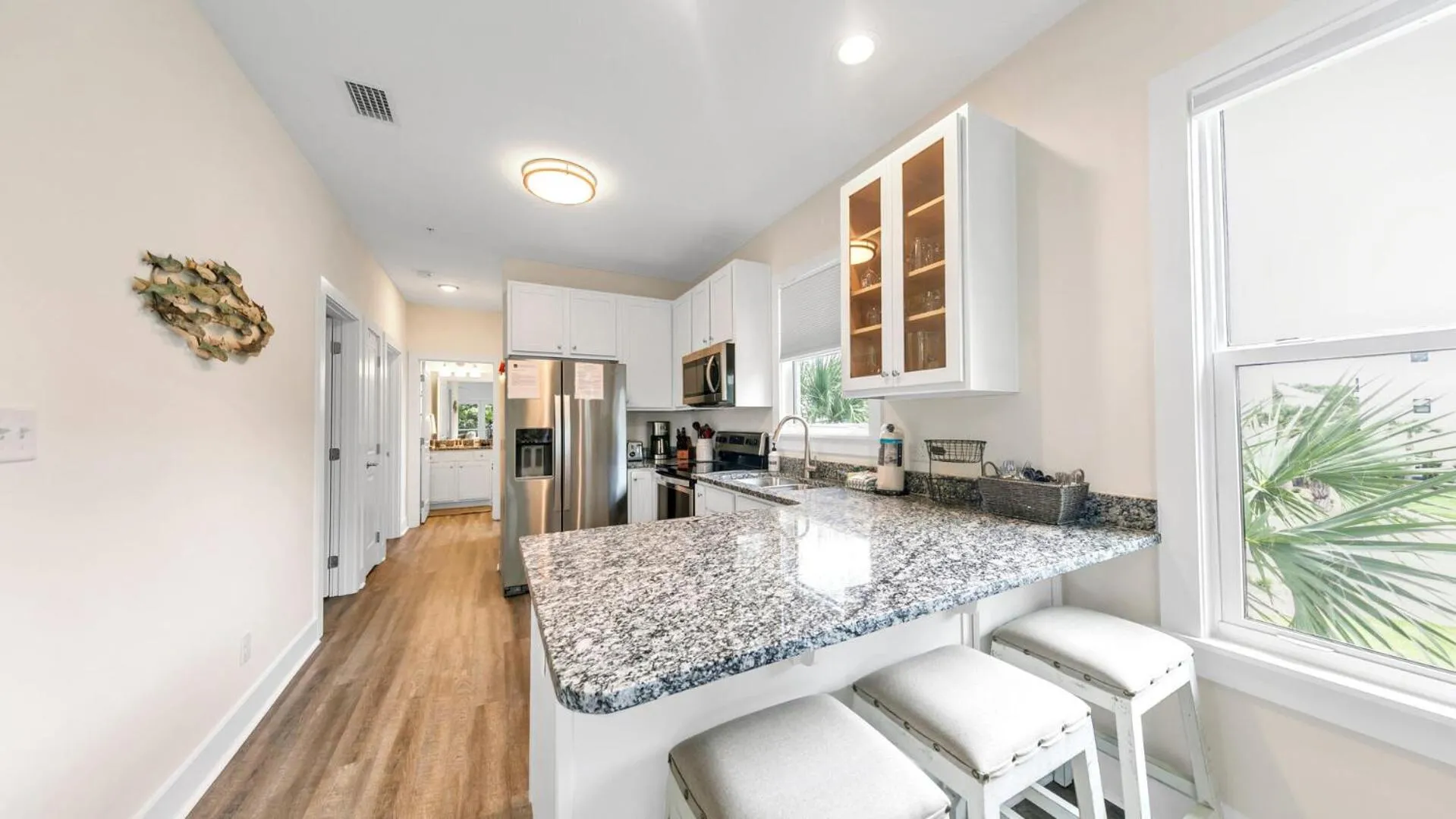 Hidden Lake Condos 321 - Short walk to Gulf Place