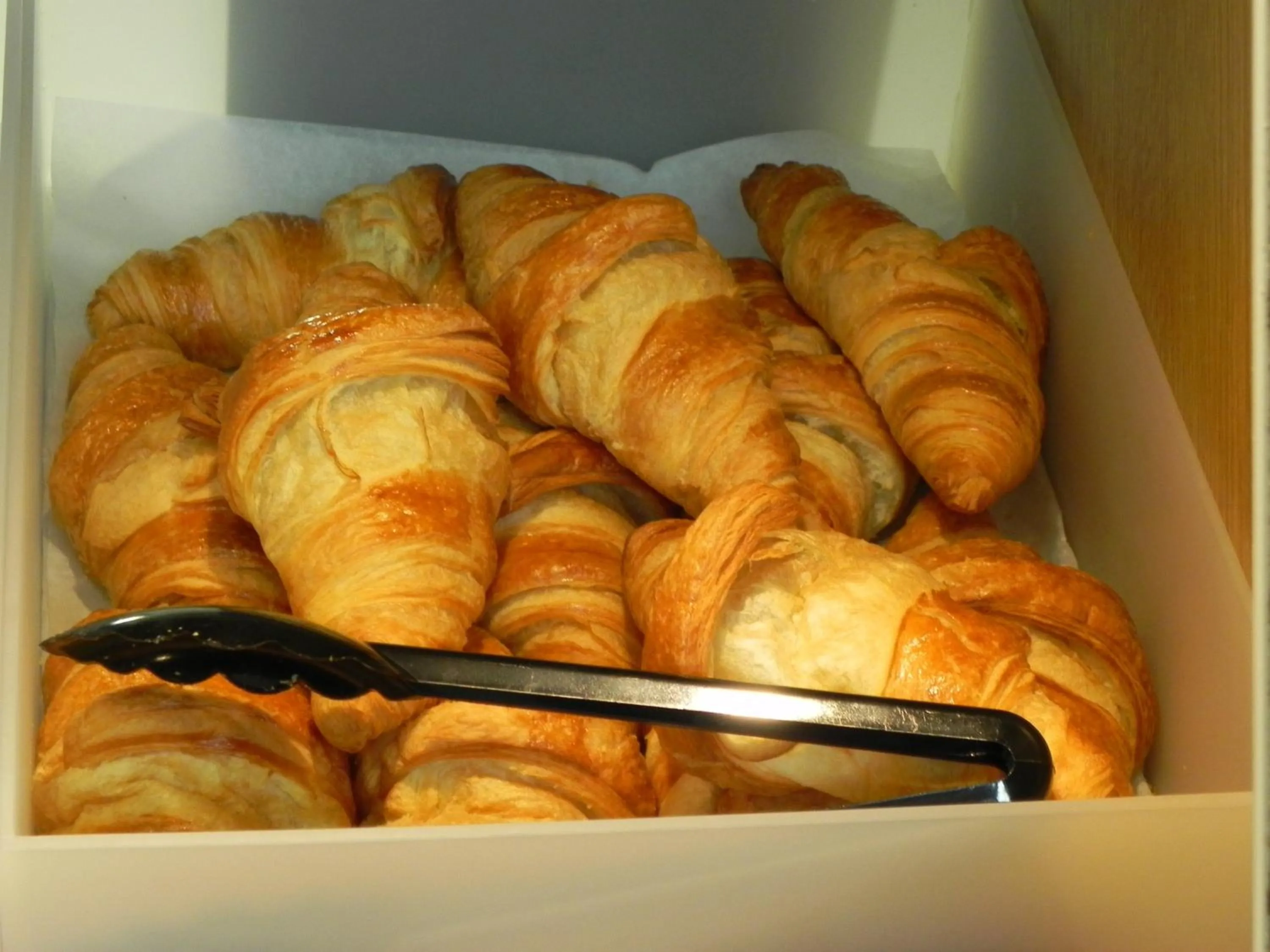 Buffet breakfast in B&B HOTEL Aubenas