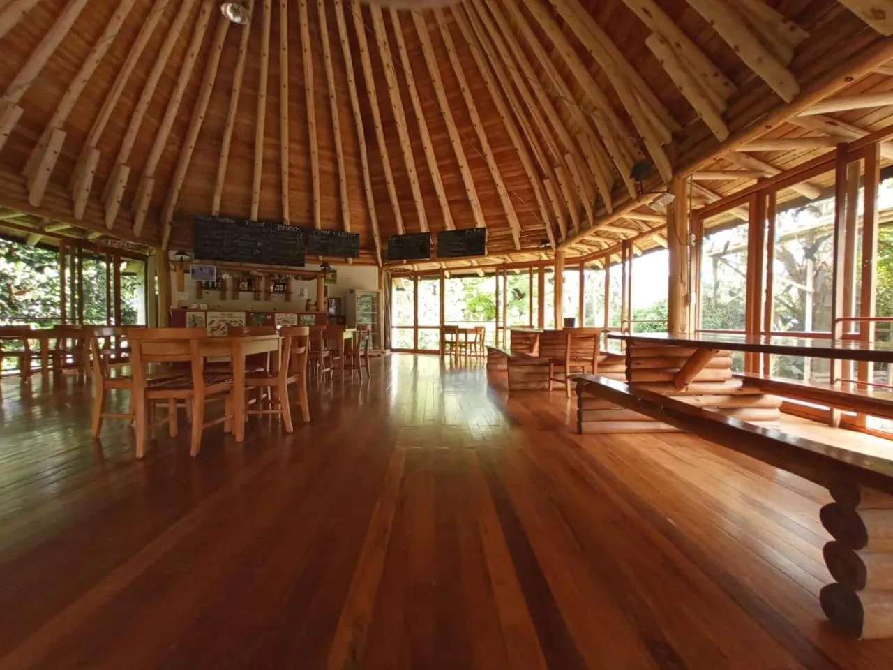 Restaurant/places to eat in Hosteria La Roulotte - Mindo