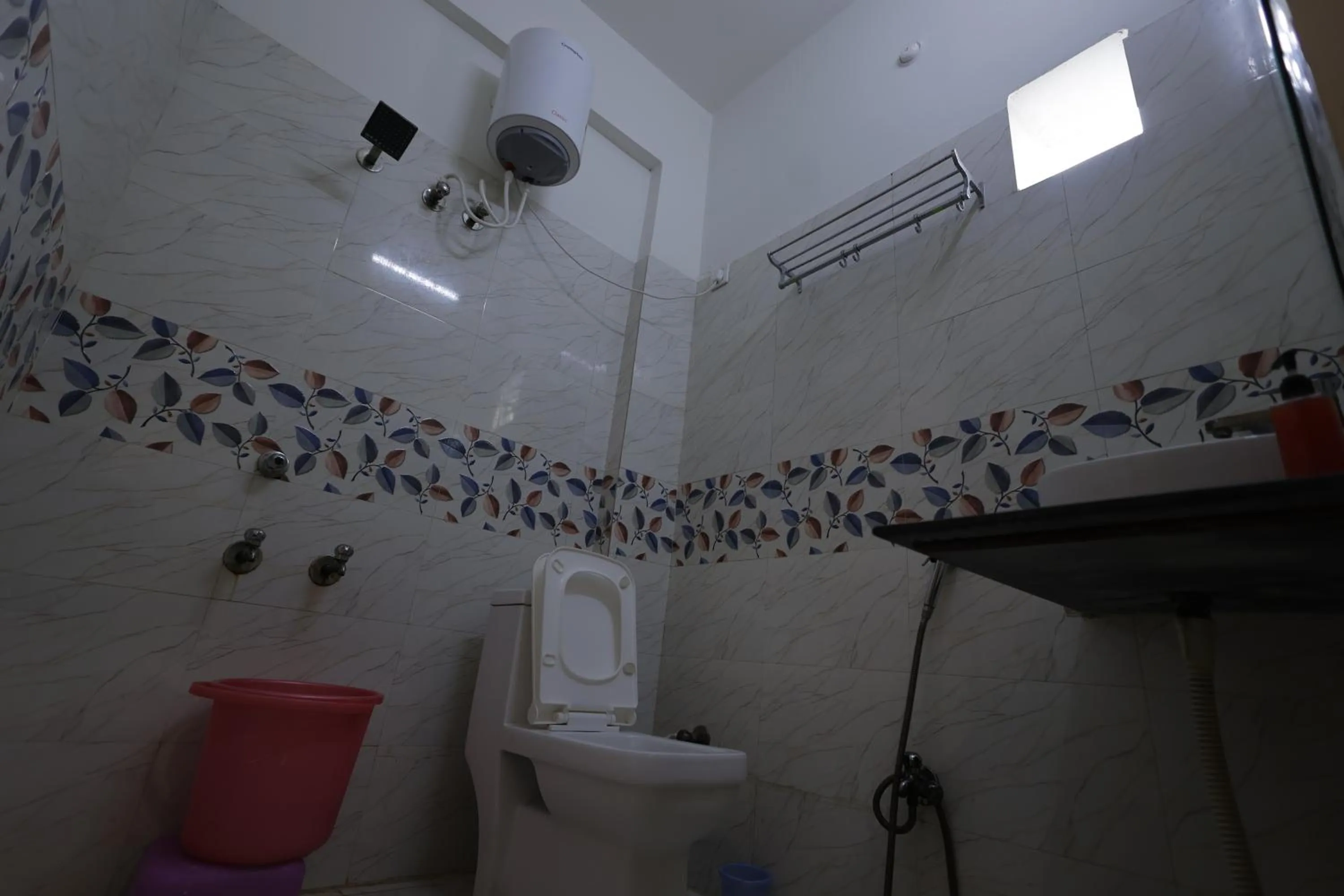 Bathroom in Silver Oaks Inn