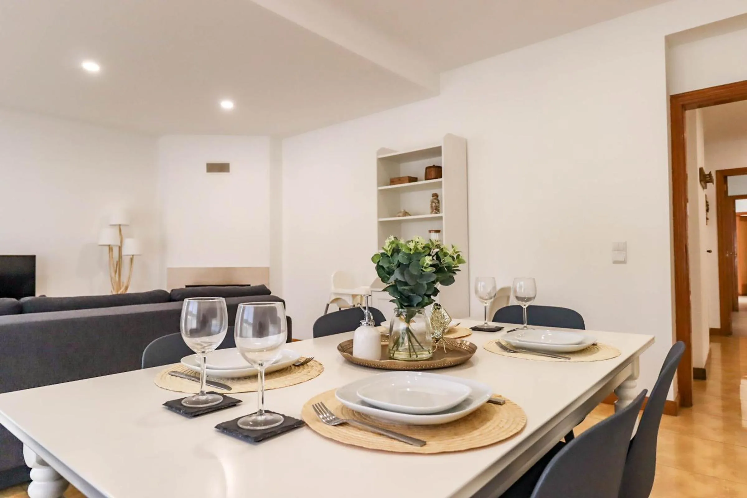Dining area in Flor do Mar - Spacious Apartment with Balcony