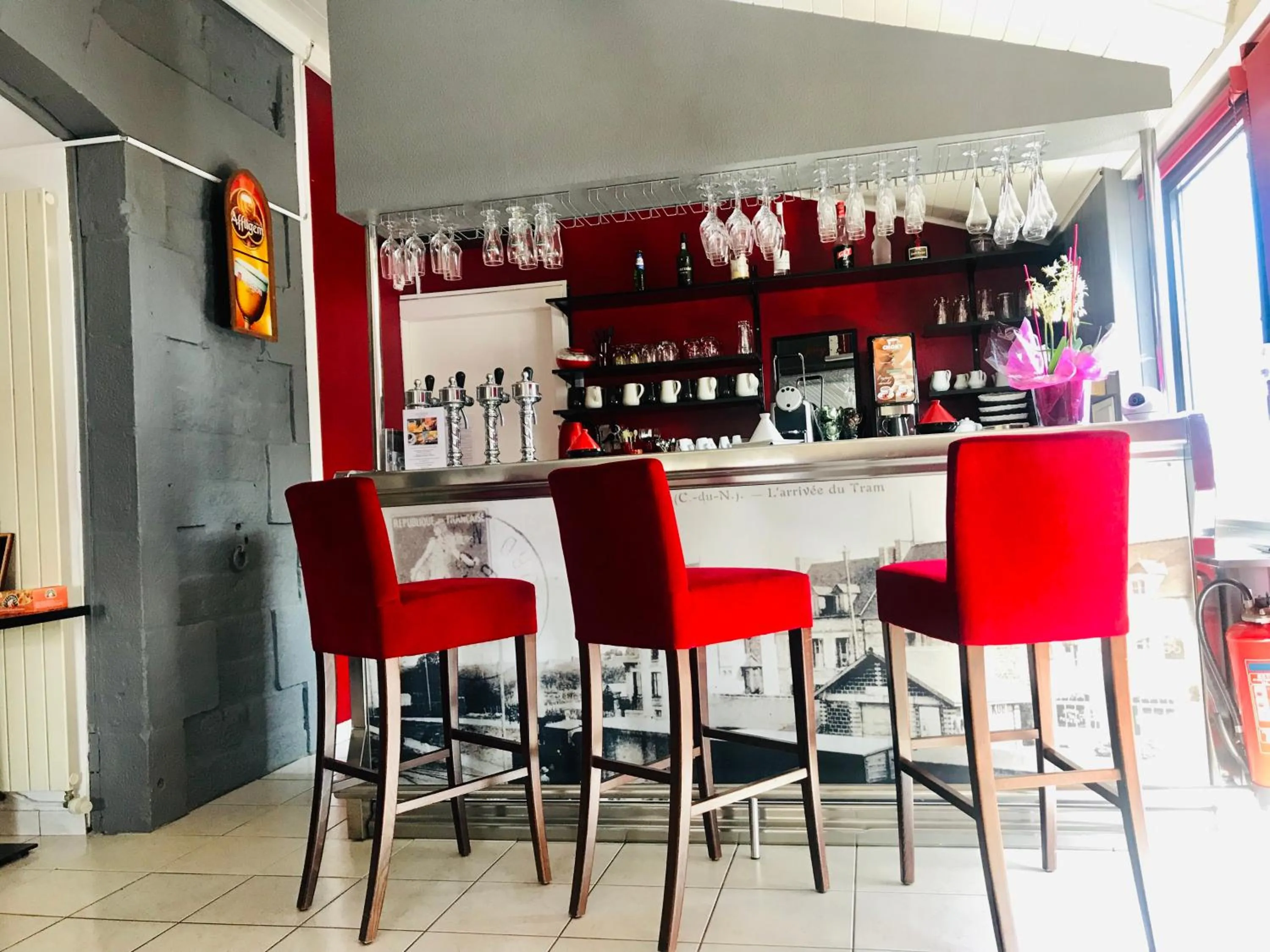 Lounge or bar in Contact Hôtel de Matignon