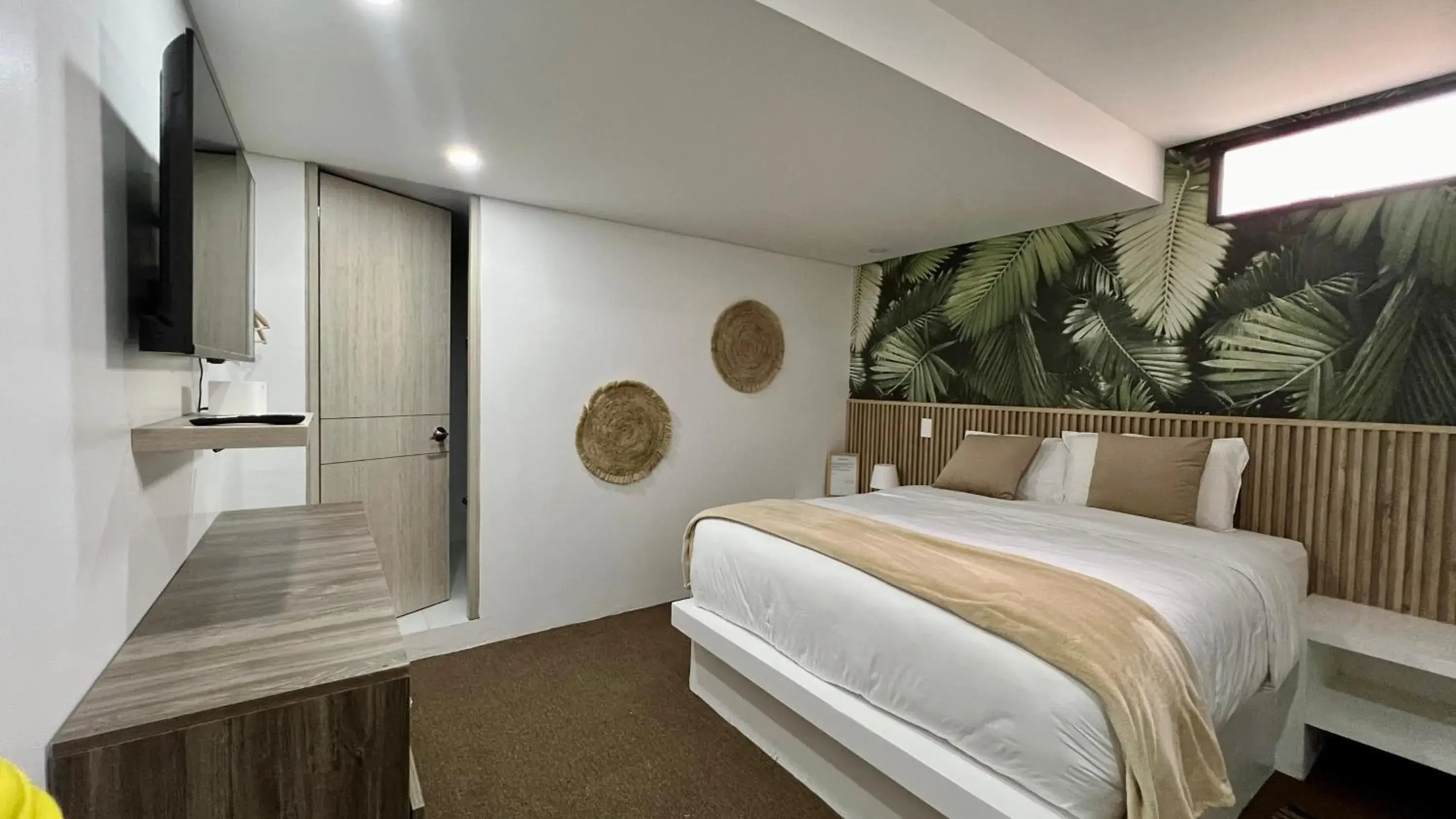 Business Double Room with Gym Access in Ope Suites calle 100 Business Double Room with Gym Access in Ope Suites calle 100