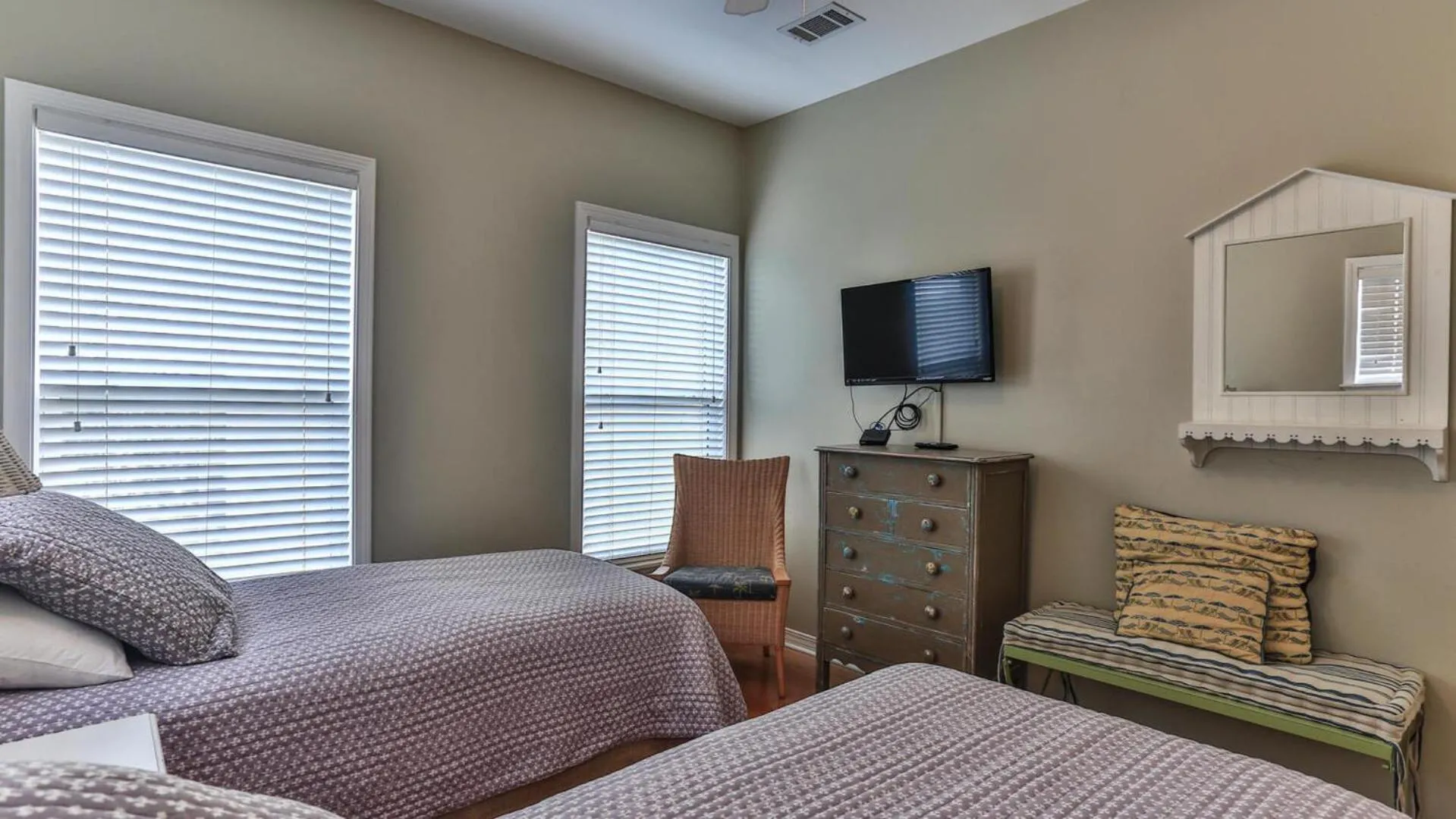Bed in Biglows Bungalow - About a quarter mile to PRIVATE Neighborhood Beach Access, Pet Friendly, Community Pool