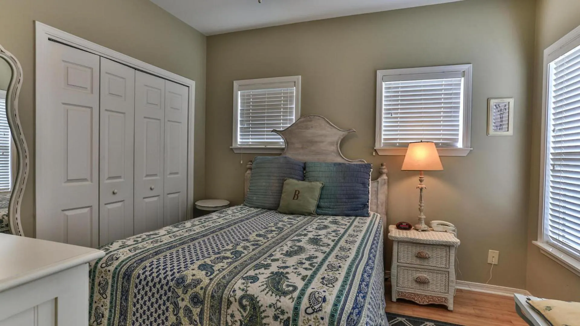 Bed in Biglows Bungalow - About a quarter mile to PRIVATE Neighborhood Beach Access, Pet Friendly, Community Pool
