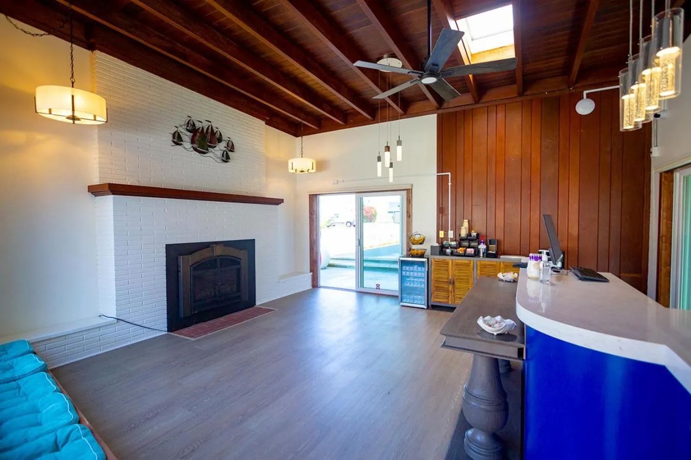 Edgewater Beach Inn