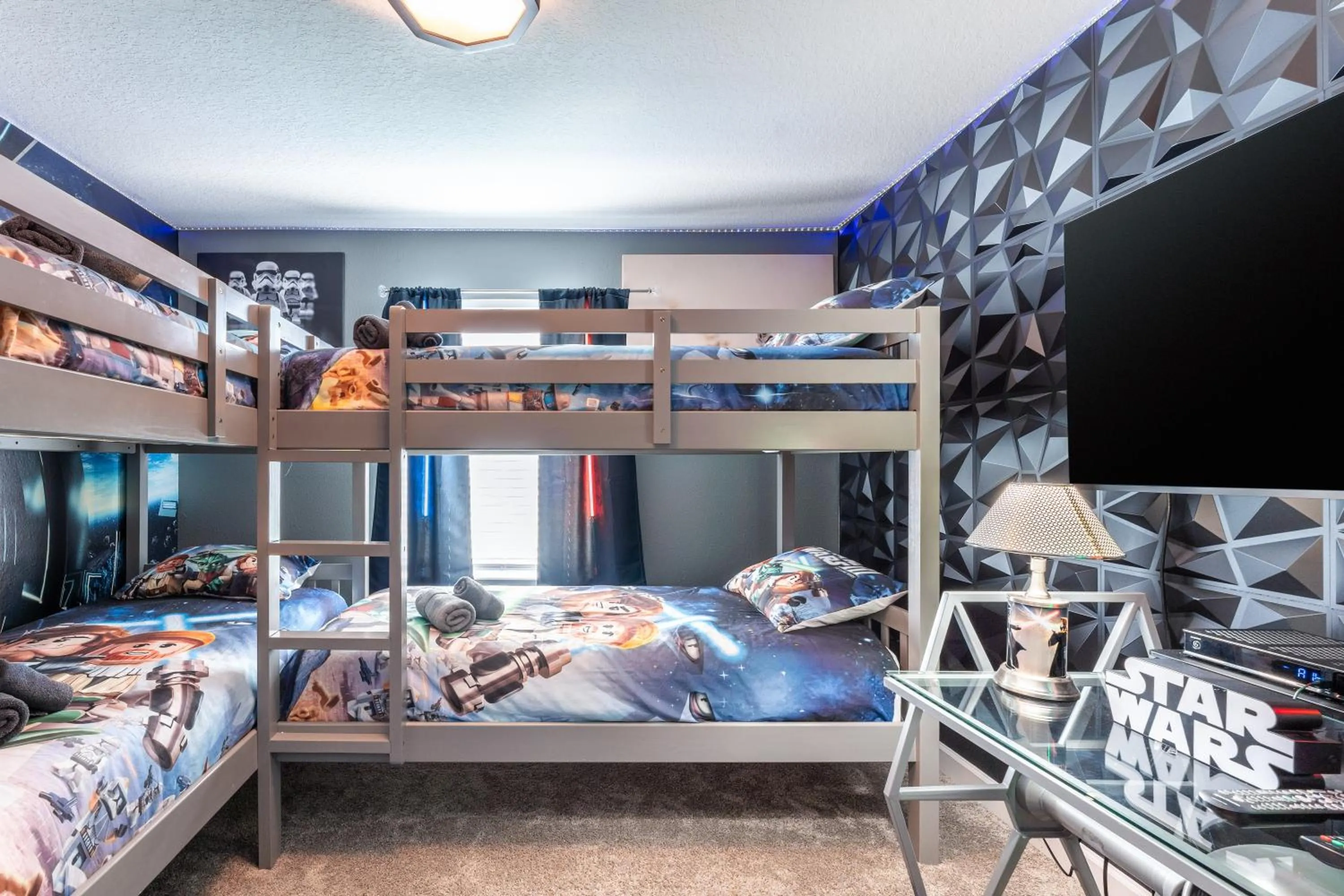 Bed in Family Retreat near Disney with Pool & Hot Tub!