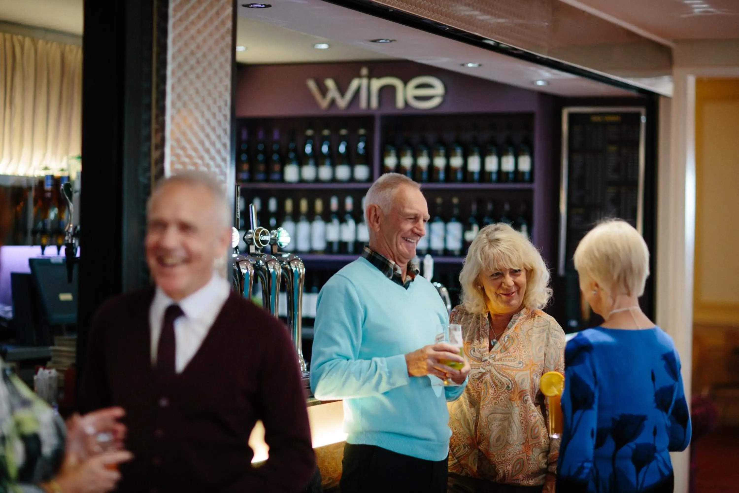 Lounge or bar in Claremont Hotel - All Inclusive!