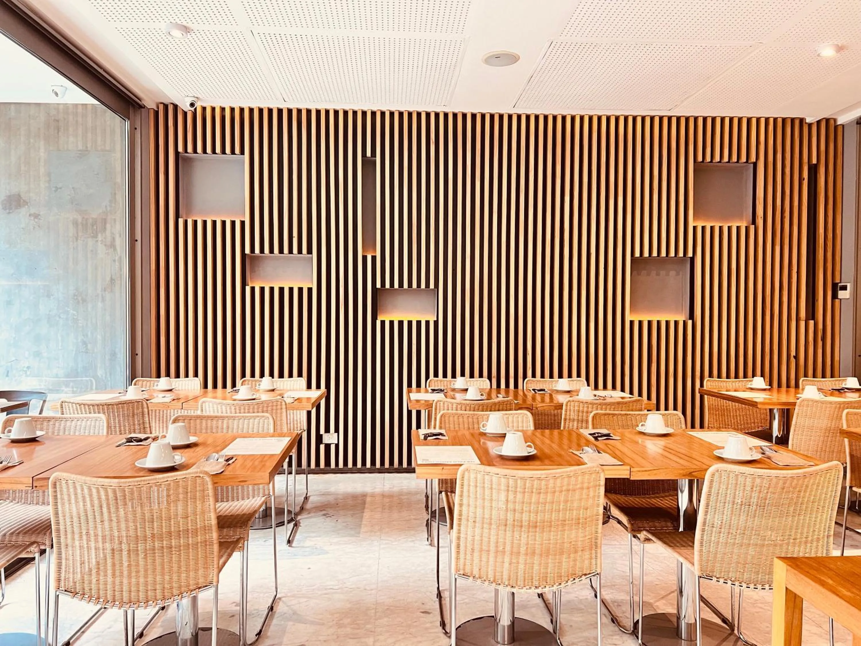 Restaurant/places to eat in Palo Santo Hotel