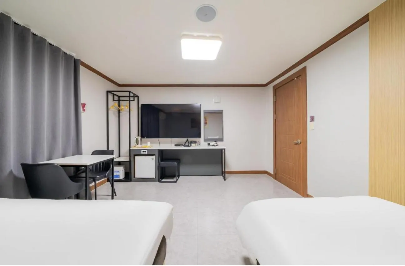 Bed in Donghae Gloria Hotel