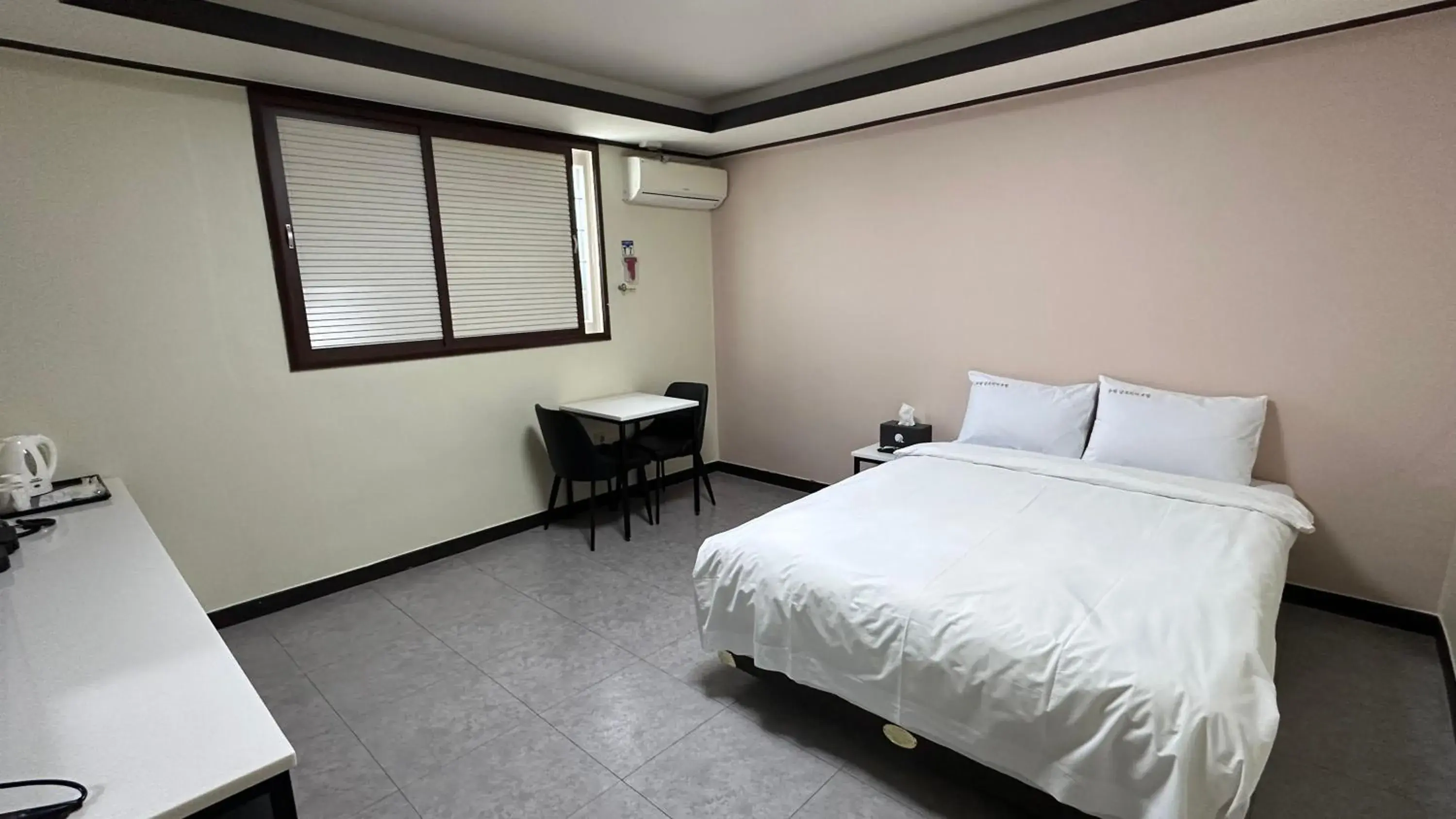 Standard Double Room in Donghae Gloria Hotel Standard Double Room in Donghae Gloria Hotel