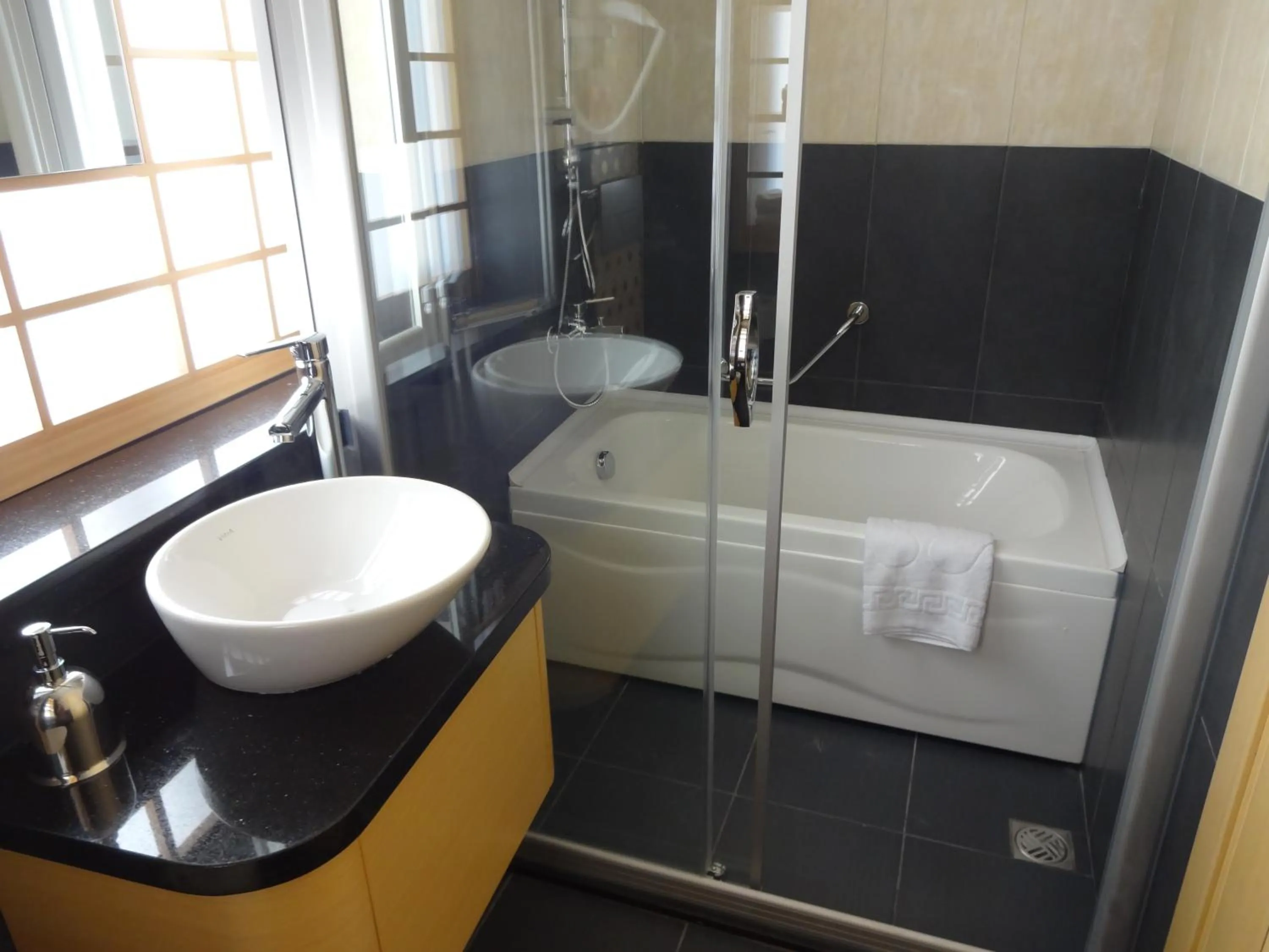 Bathroom in Bunkahaus