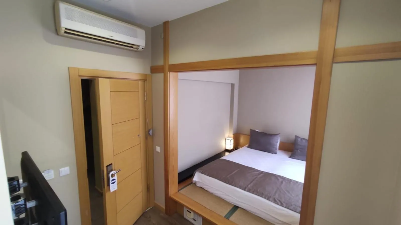 Property building, Bed in Bunkahaus