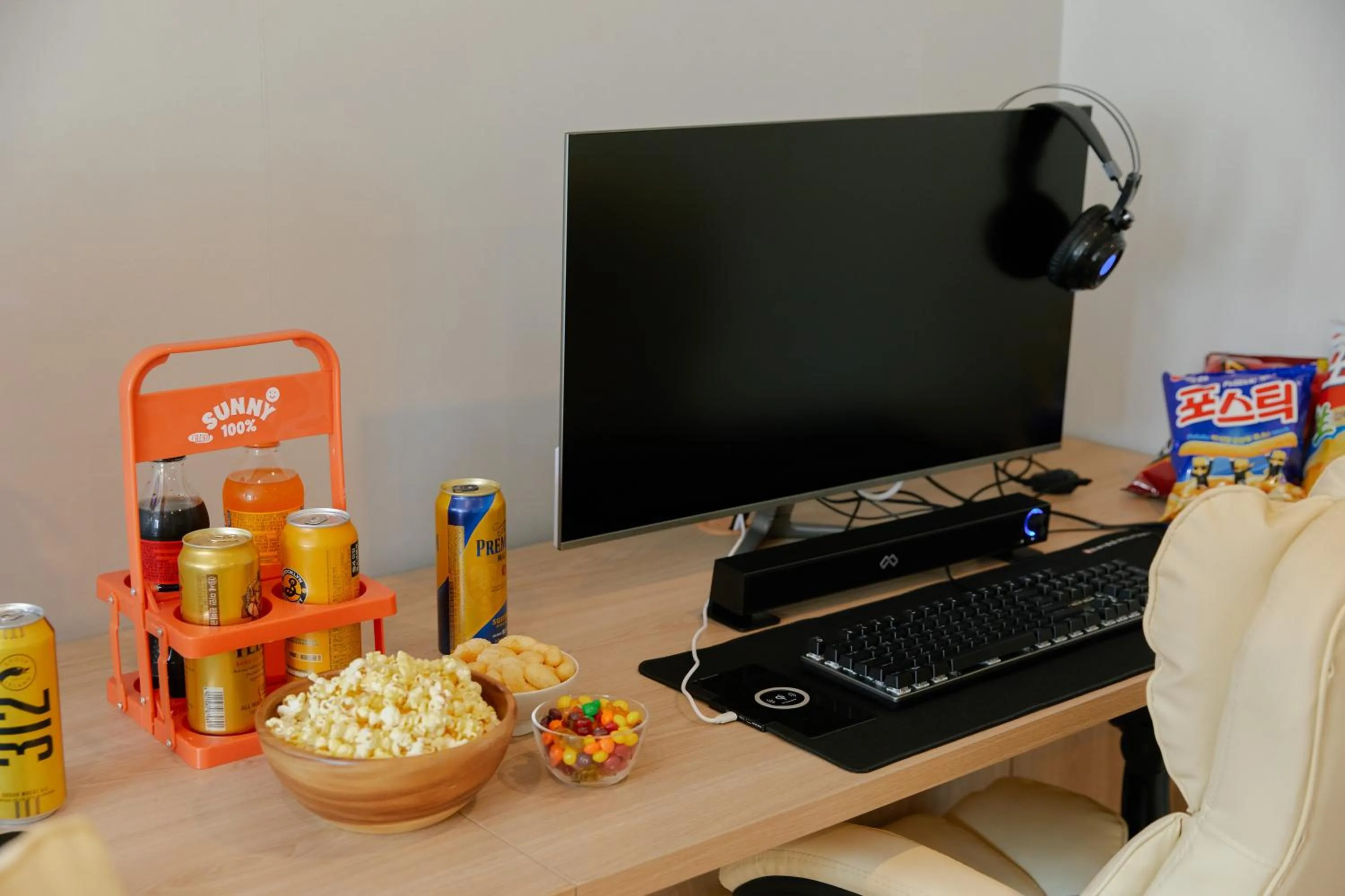 TV and multimedia in Cheonan Aank Hotel Seongjeong