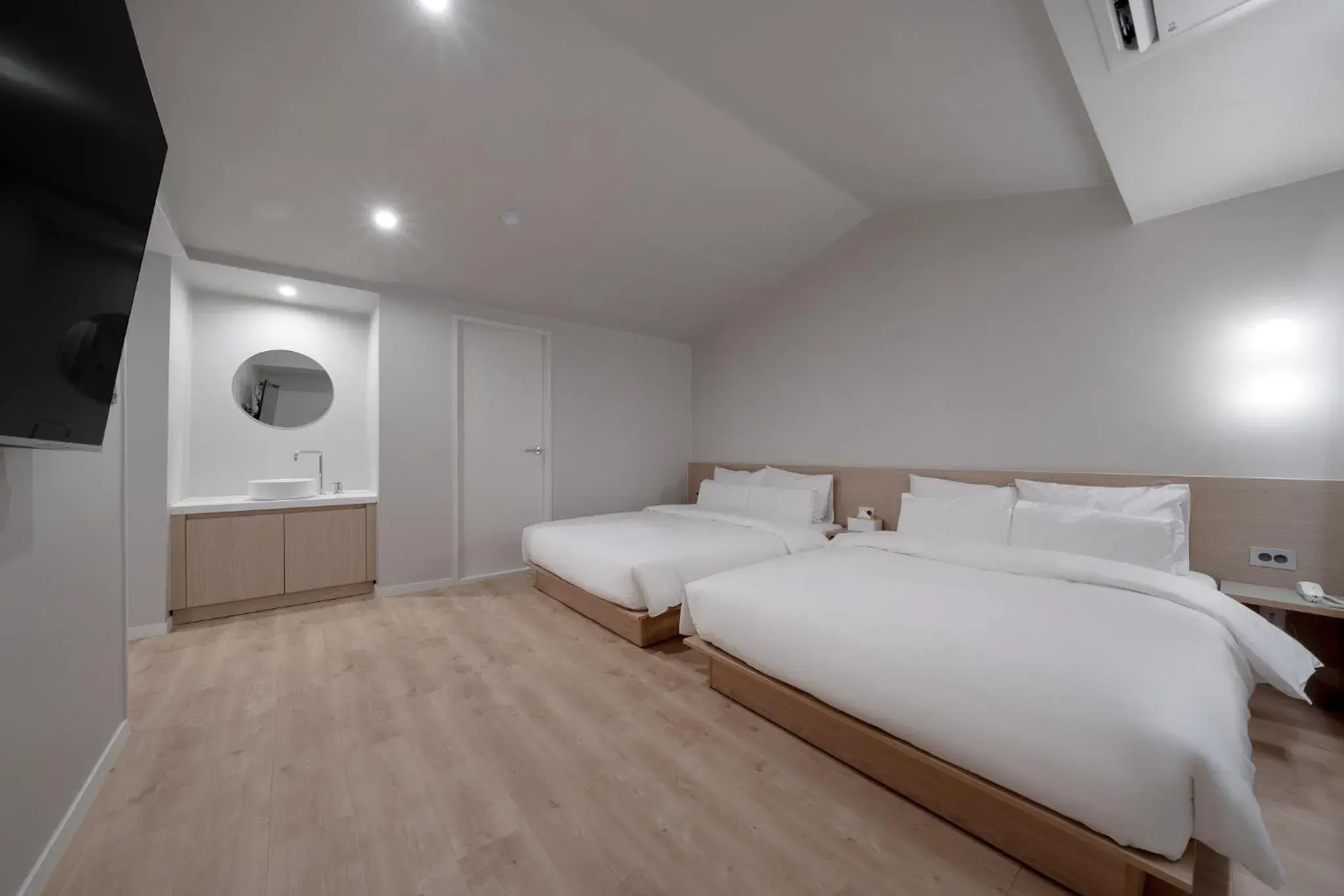 Standard Twin Room in Cheonan Aank Hotel Seongjeong Standard Twin Room in Cheonan Aank Hotel Seongjeong