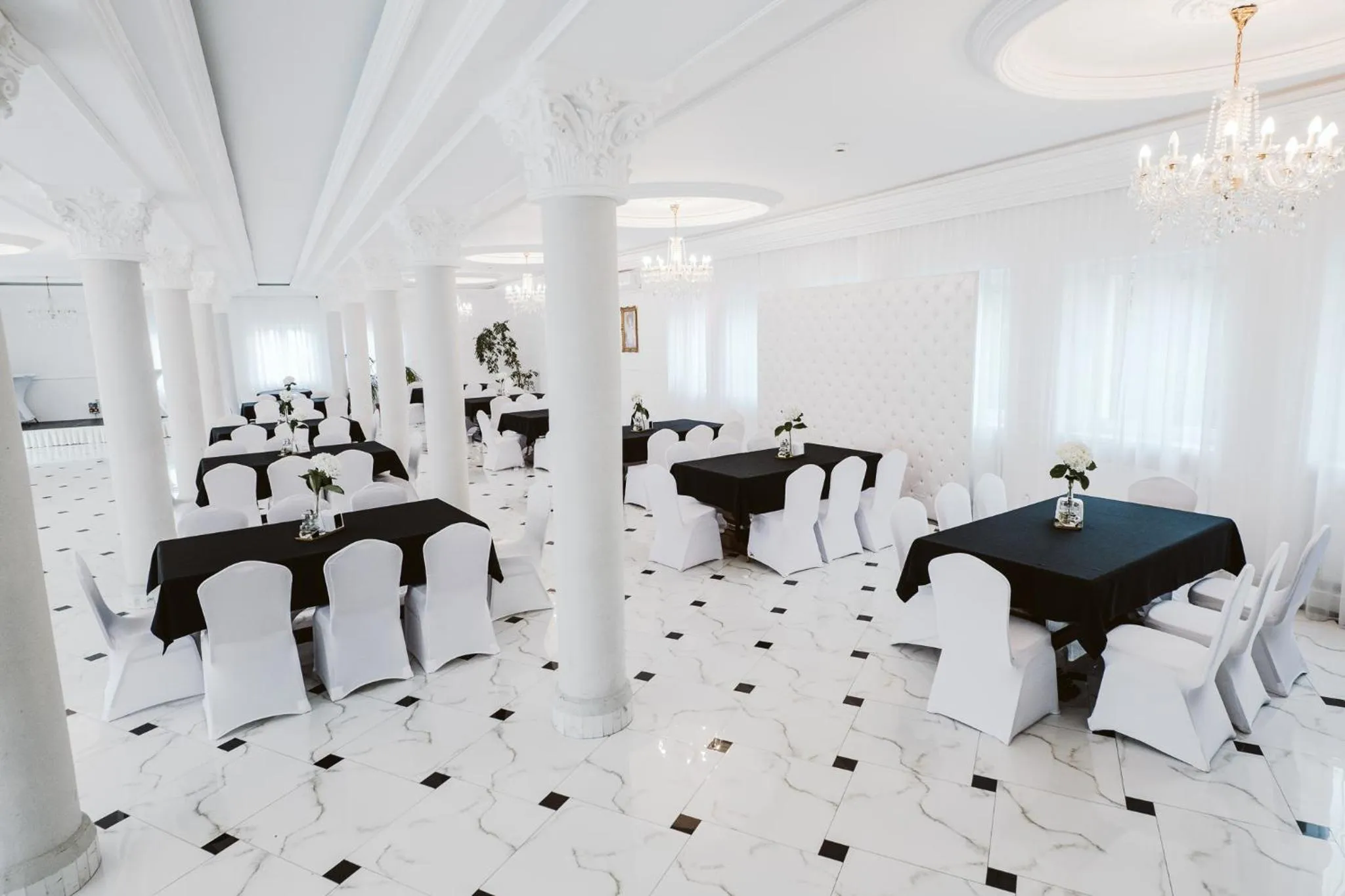 Lounge or bar in Hotel Groman