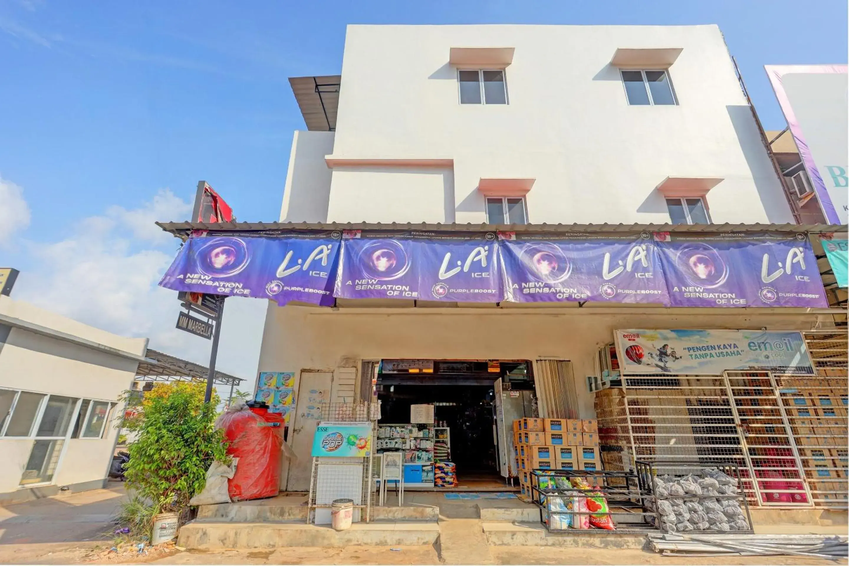 Facade/entrance in Hotel O Guesthouse Marbella Facade/entrance in Hotel O Guesthouse Marbella