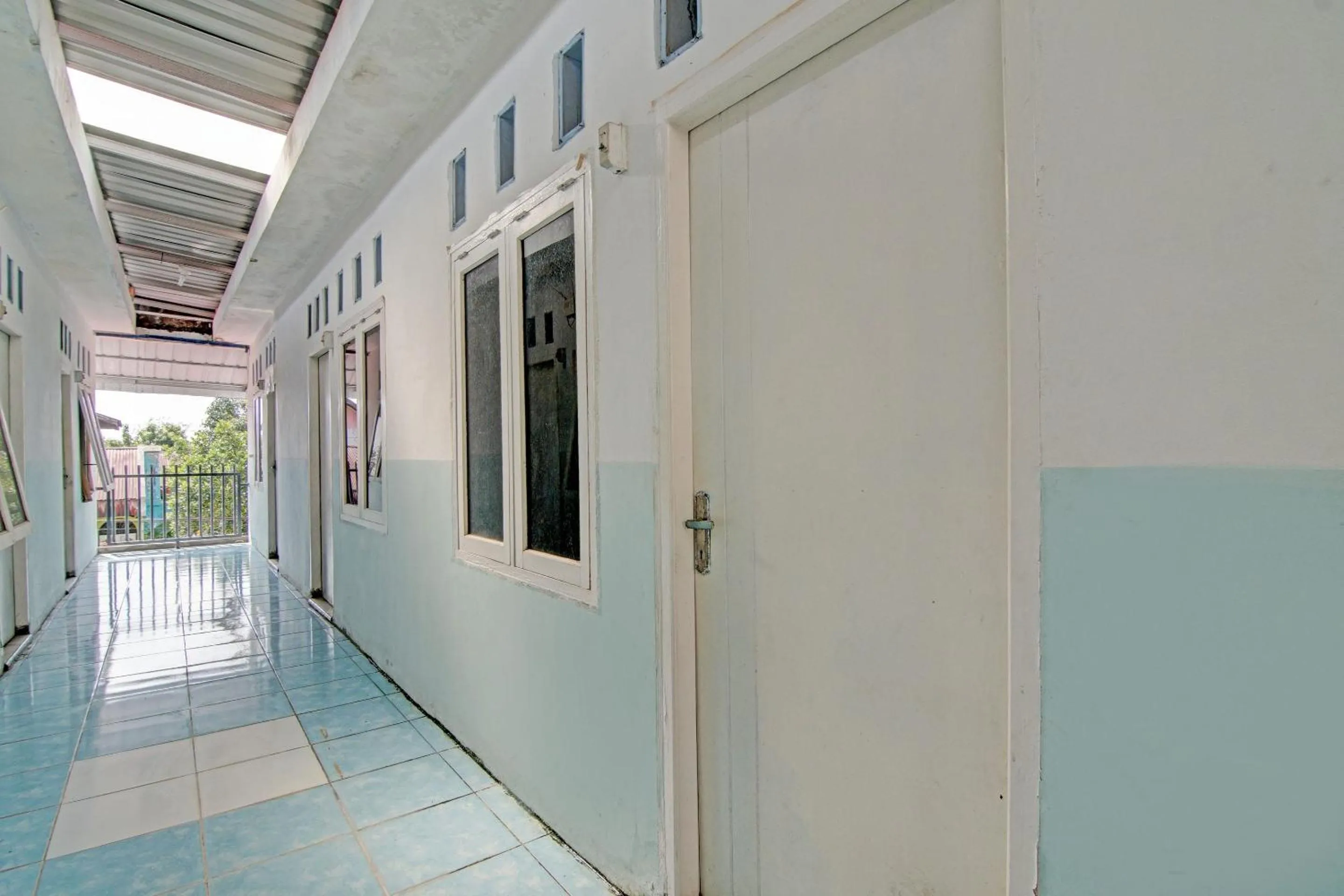 Lobby or reception in Hotel O Marvel House Syariah