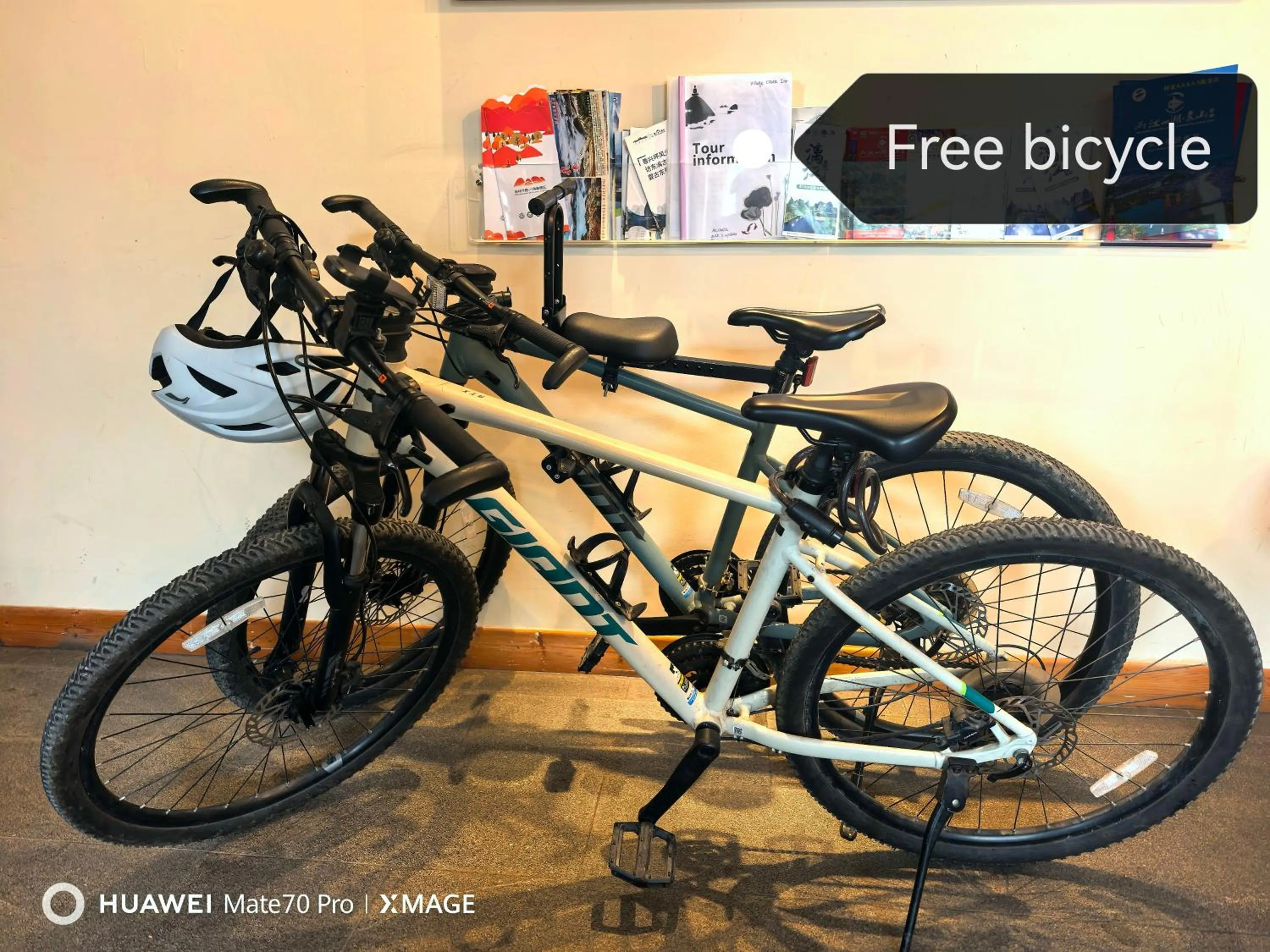 Cycling in Guilin Village Creek Inn -Beside the lake &Fee pick up service over three nights