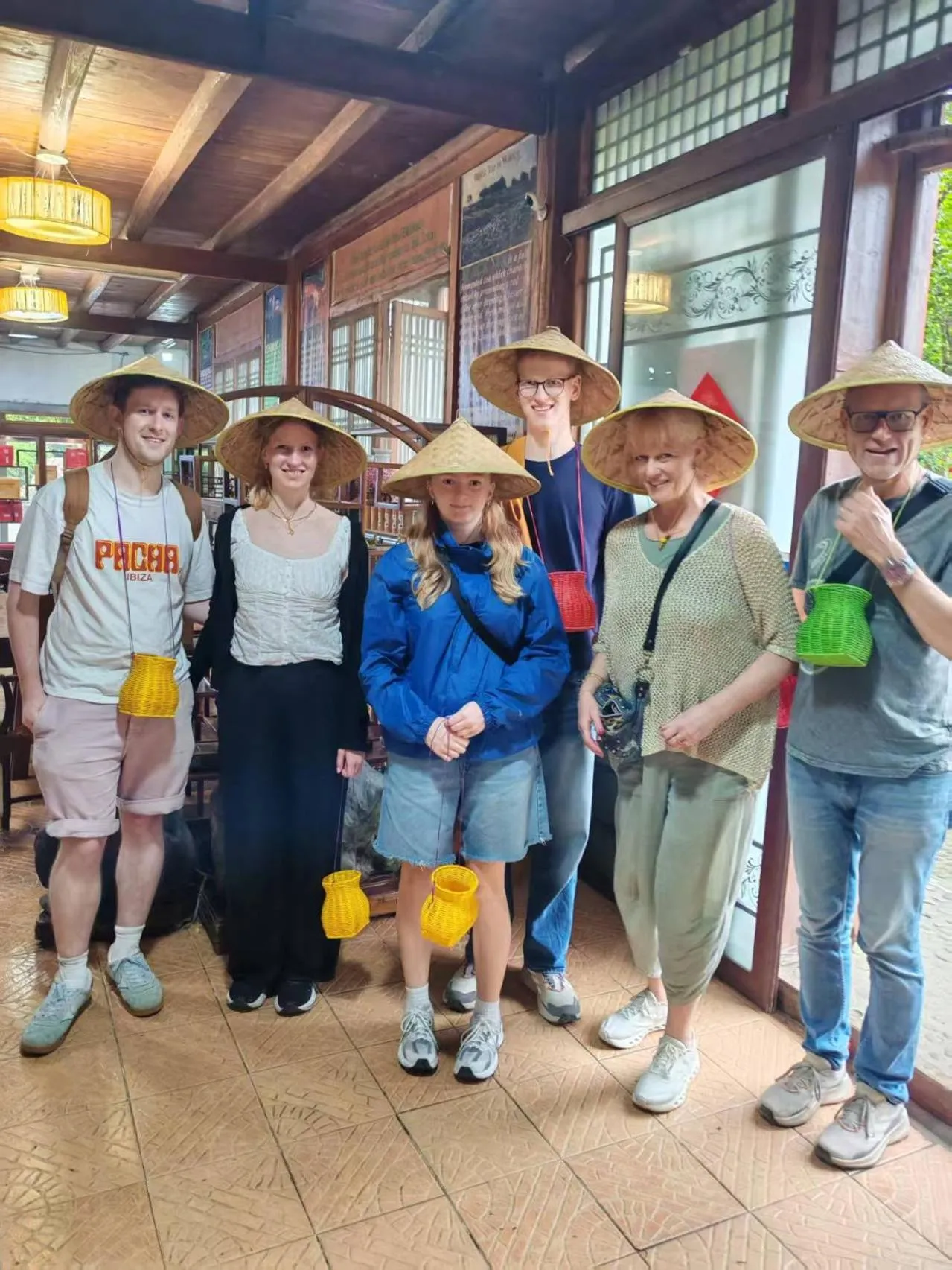 Guilin Village Creek Inn -Beside the lake &Fee pick up service over three nights