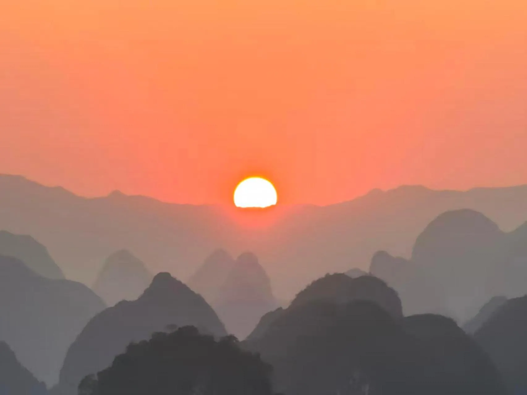 Natural landscape in Guilin Village Creek Inn -Beside the lake &Fee pick up service over three nights