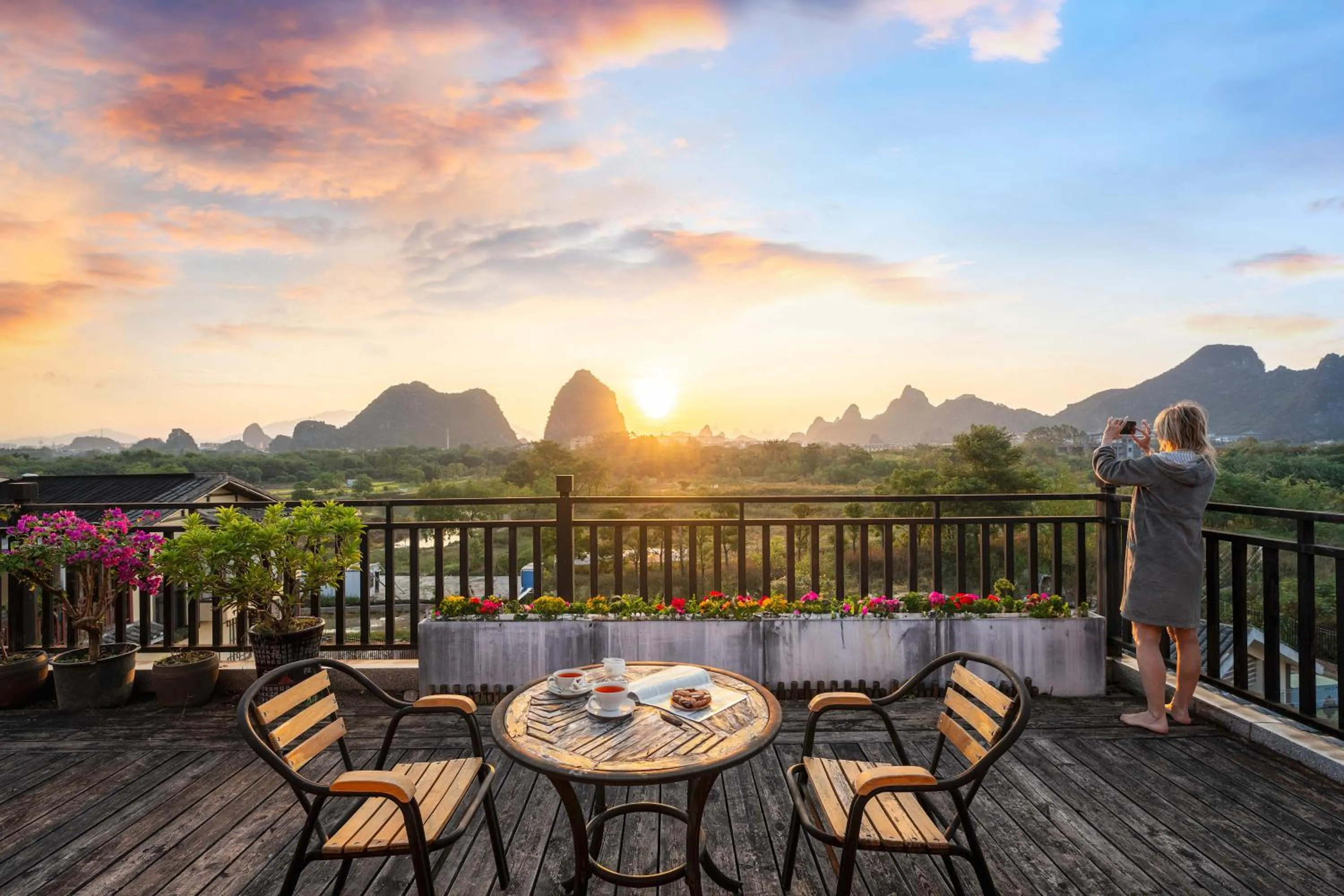 Natural landscape in Guilin Village Creek Inn -Beside the lake &Fee pick up service over three nights