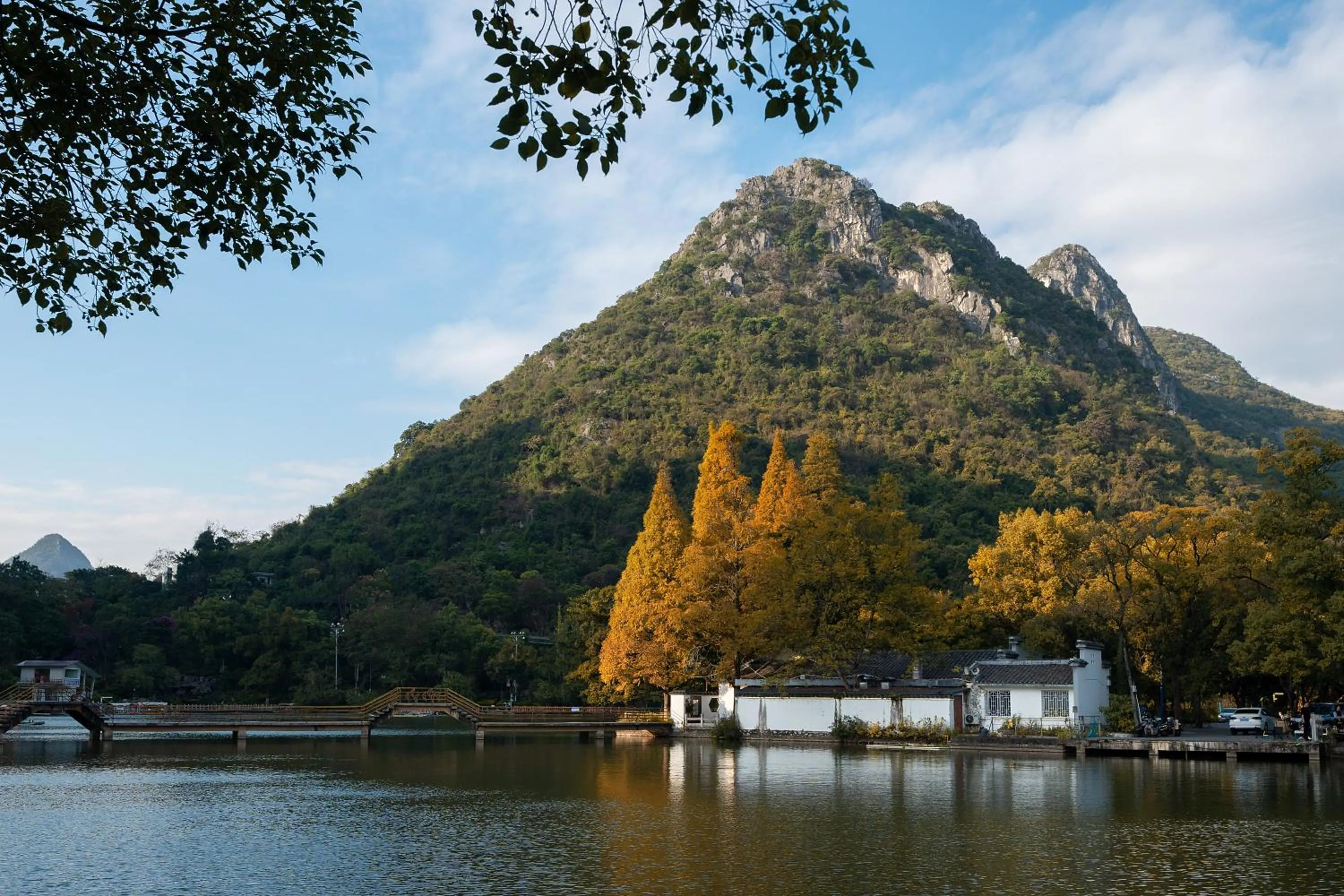 Nearby landmark in Guilin Village Creek Inn -Beside the lake &Fee pick up service over three nights