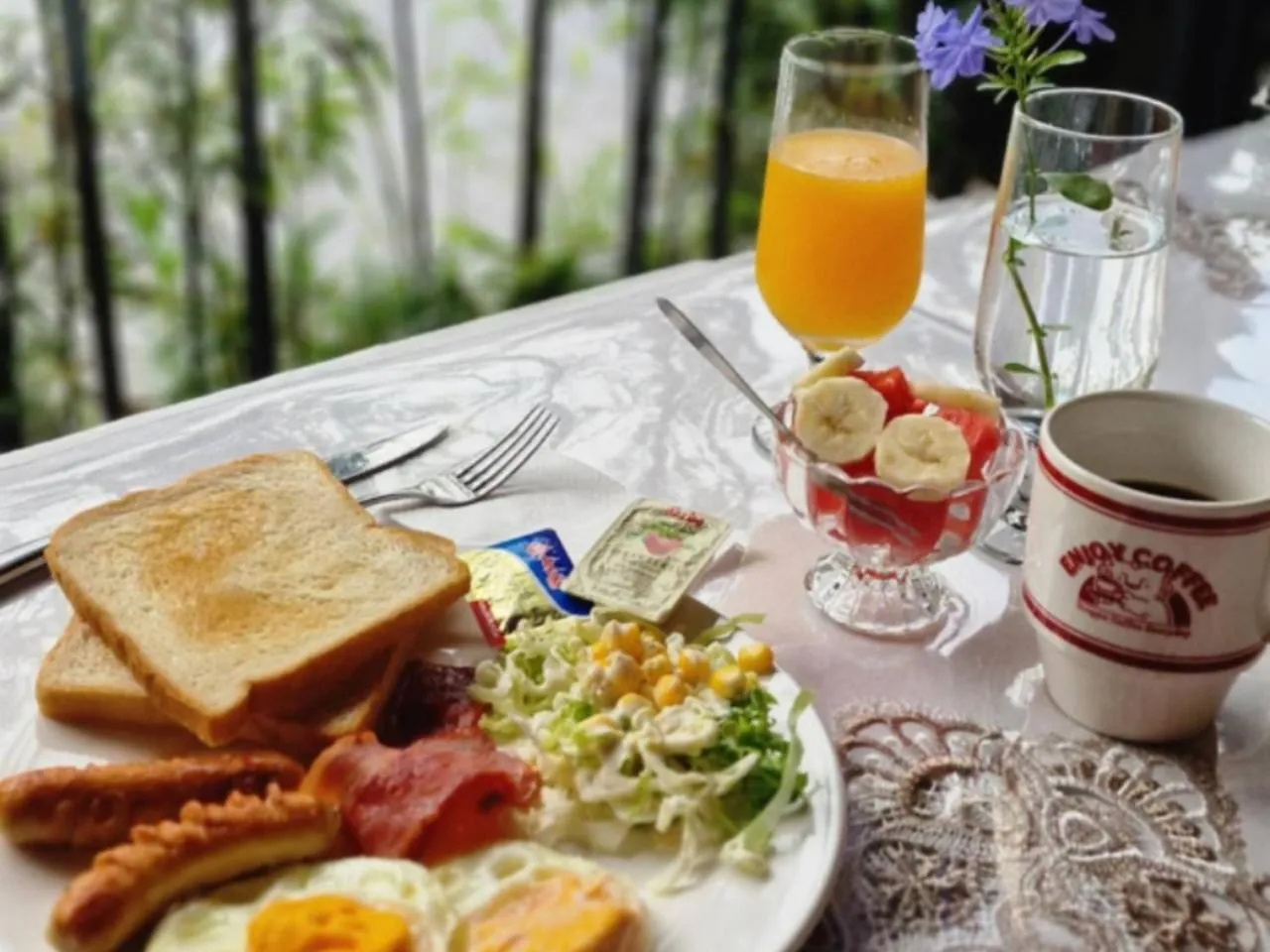 Restaurant/places to eat in Guilin Village Creek Inn -Beside the lake &Fee pick up service over three nights