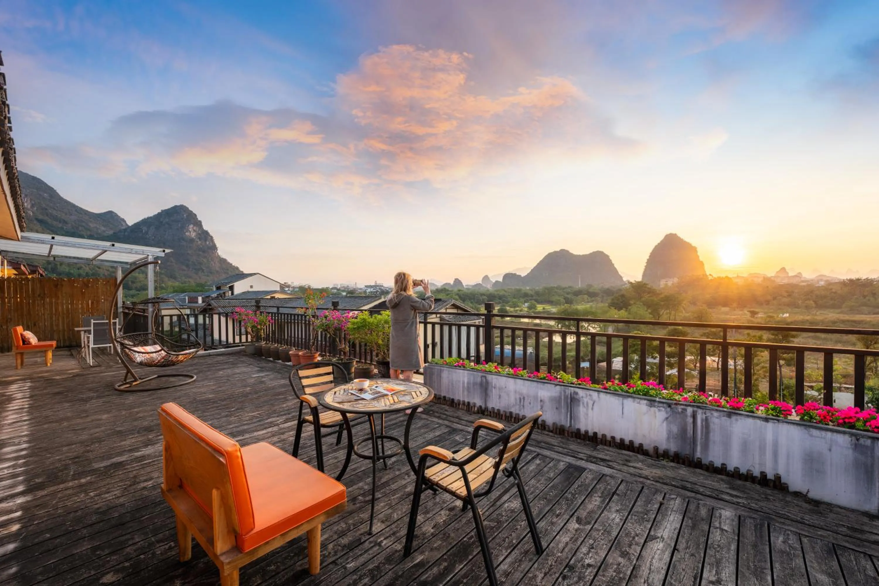Natural landscape in Guilin Village Creek Inn -Beside the lake &Fee pick up service over three nights