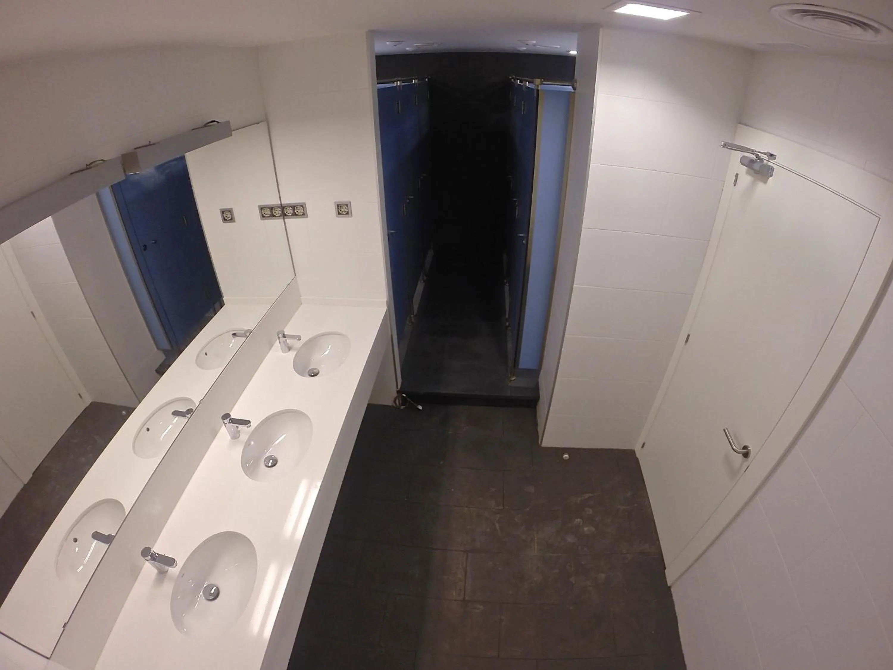 Bathroom in Room018BCN