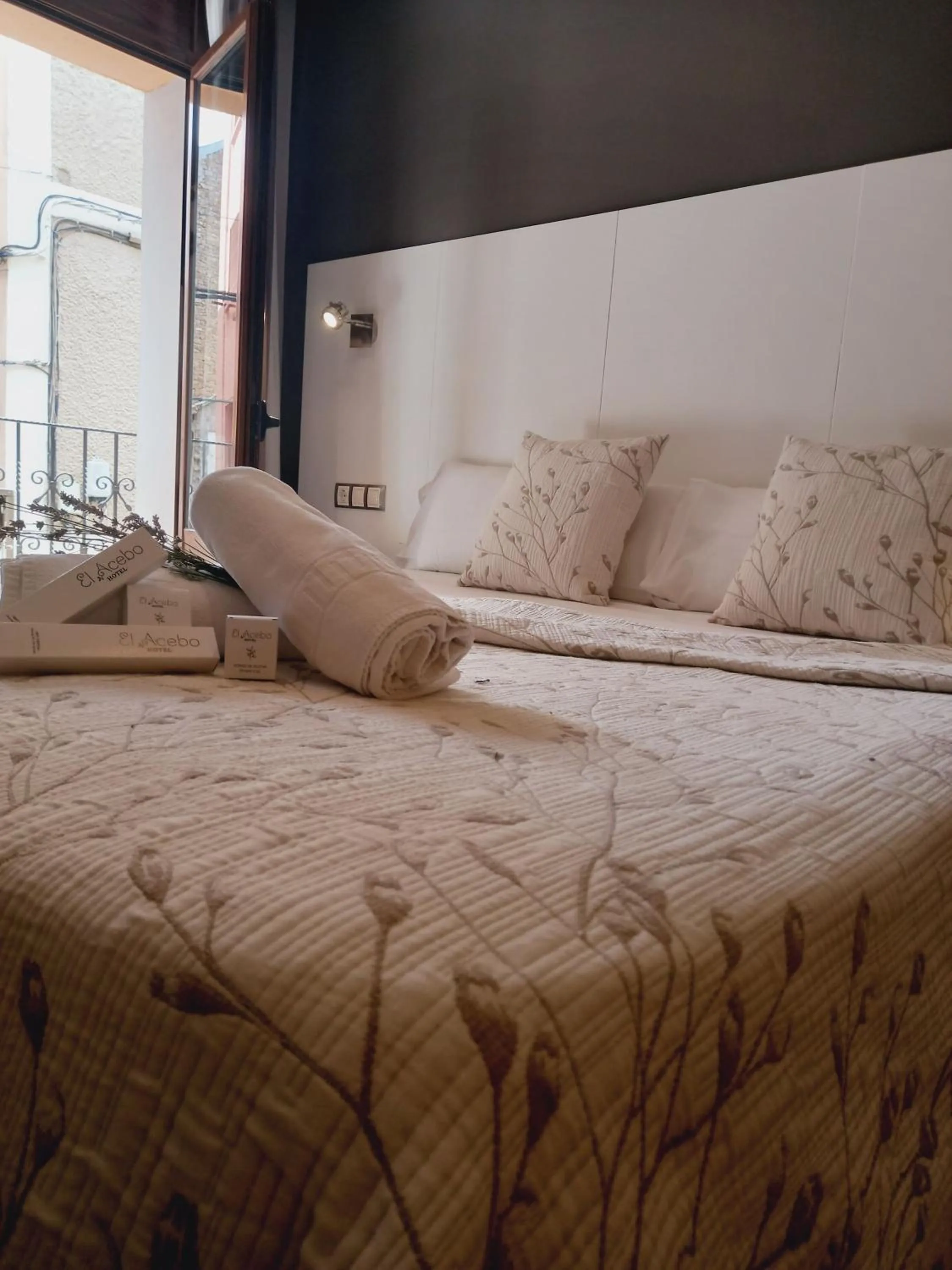 Bed in Hotel El Acebo