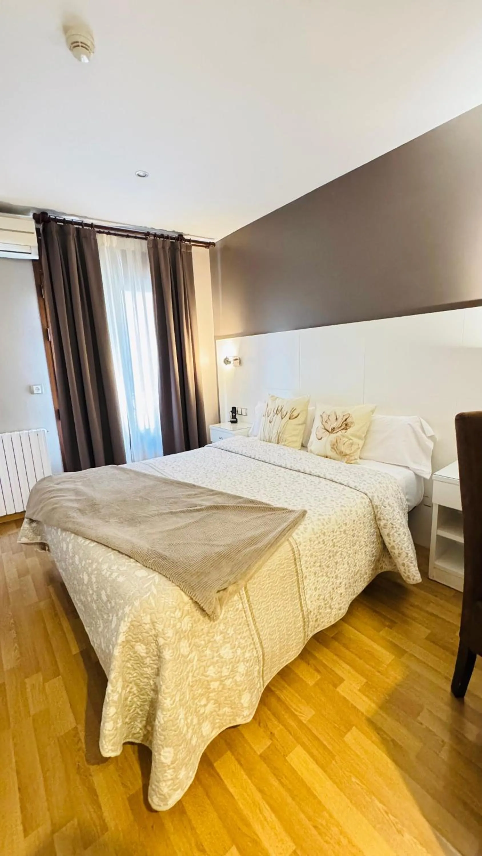 Bed in Hotel El Acebo