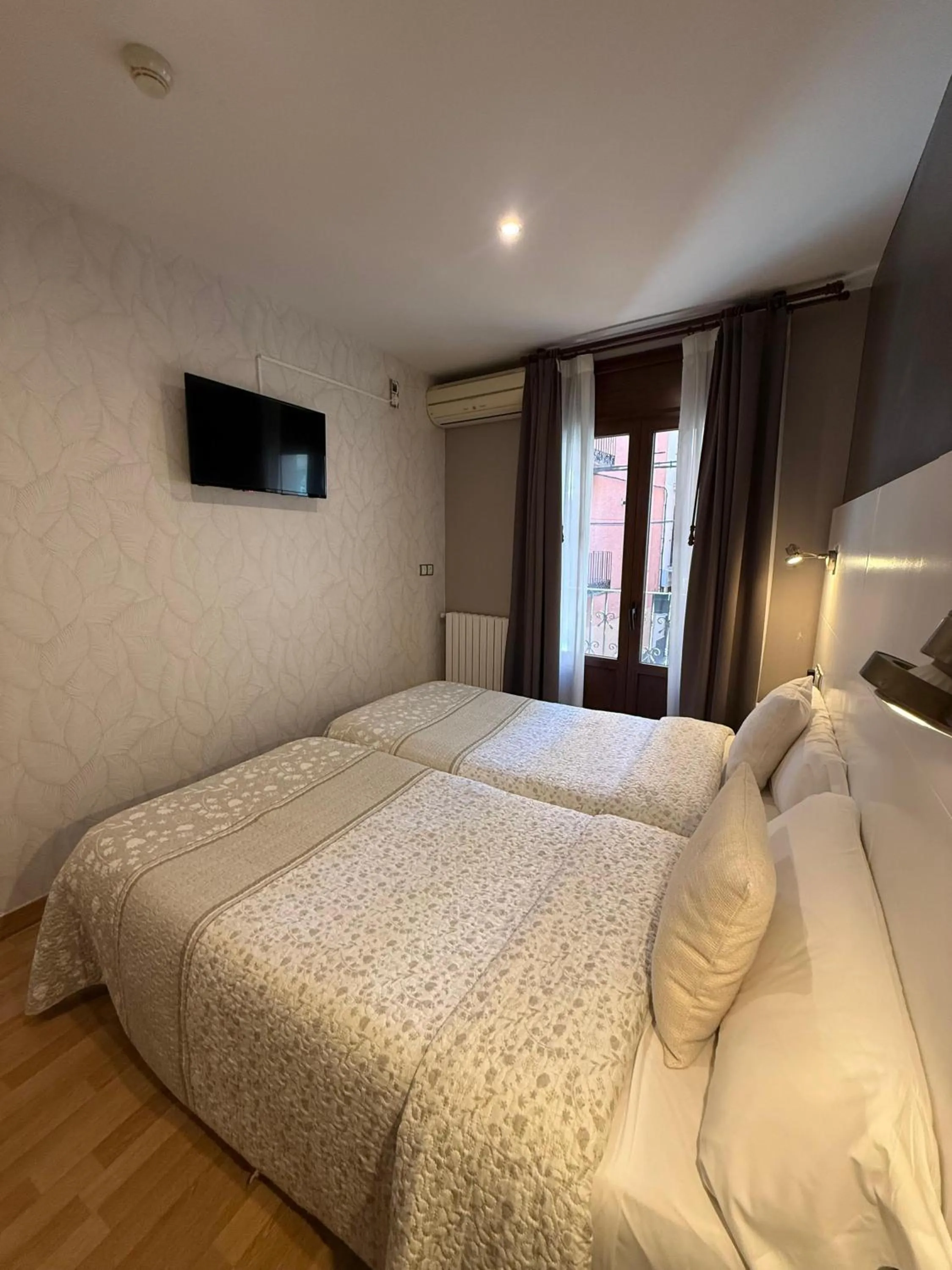 Bed in Hotel El Acebo