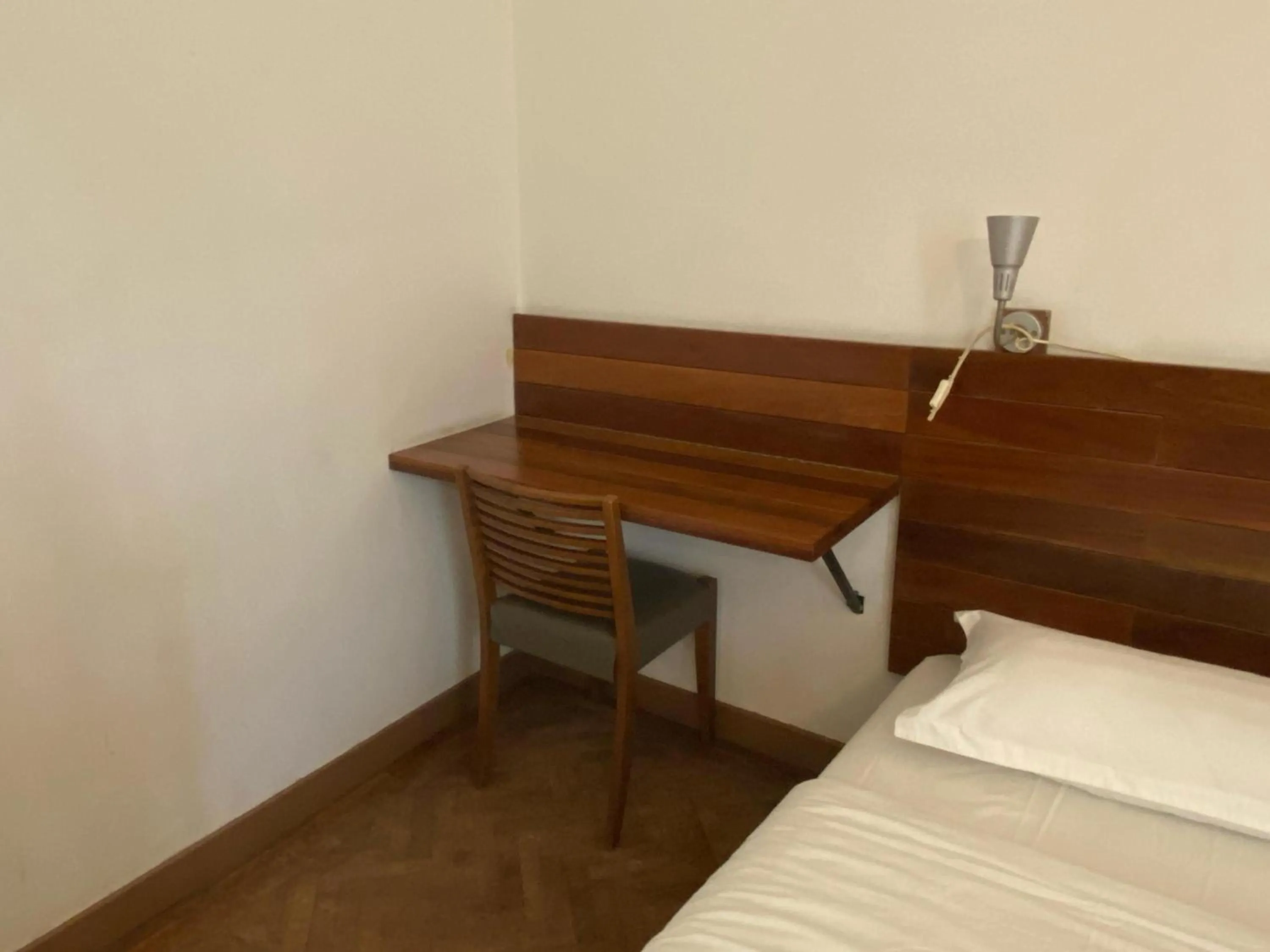 Bedroom, Bed in Lodge Paradize Hotel