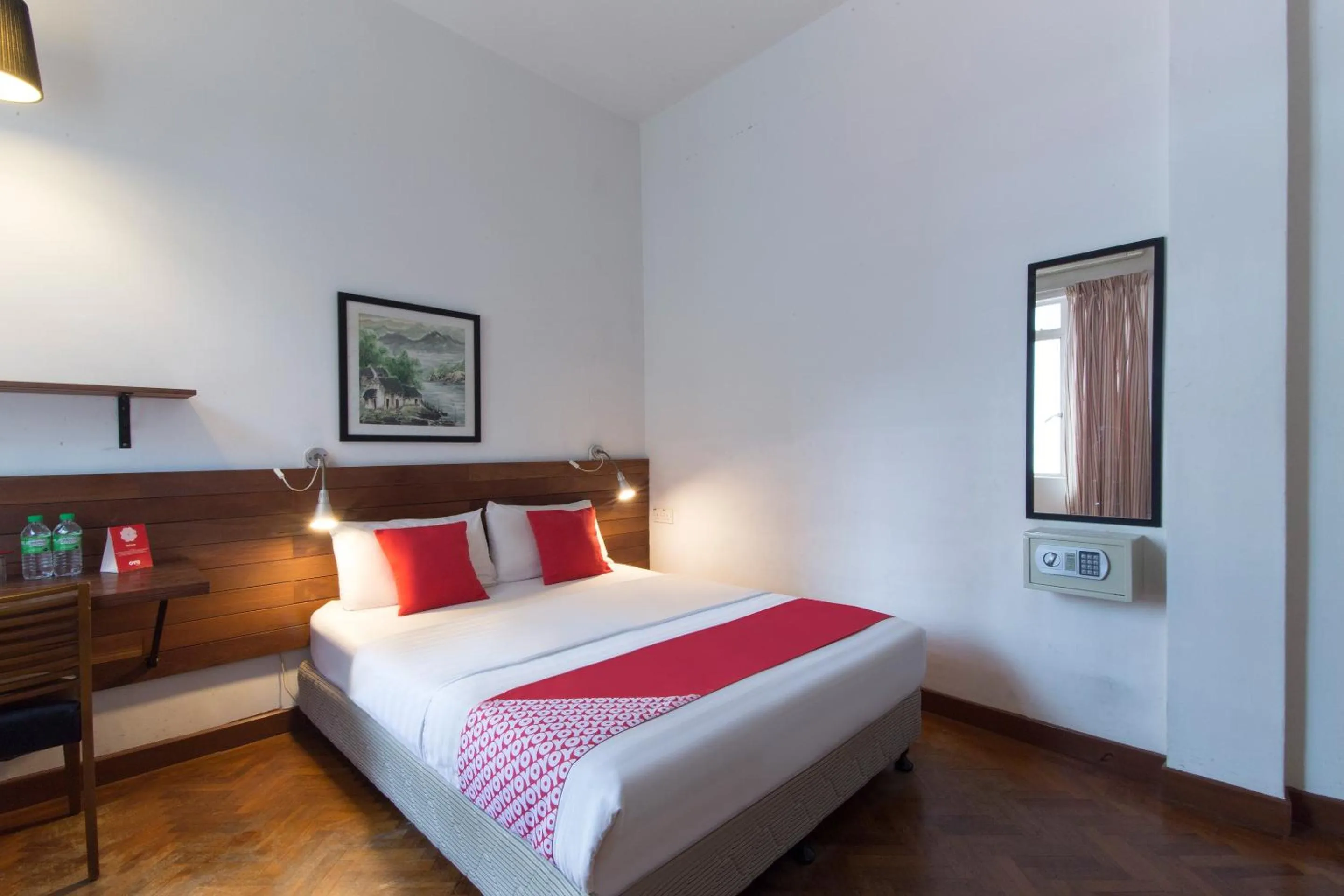 Bedroom, Bed in Lodge Paradize Hotel